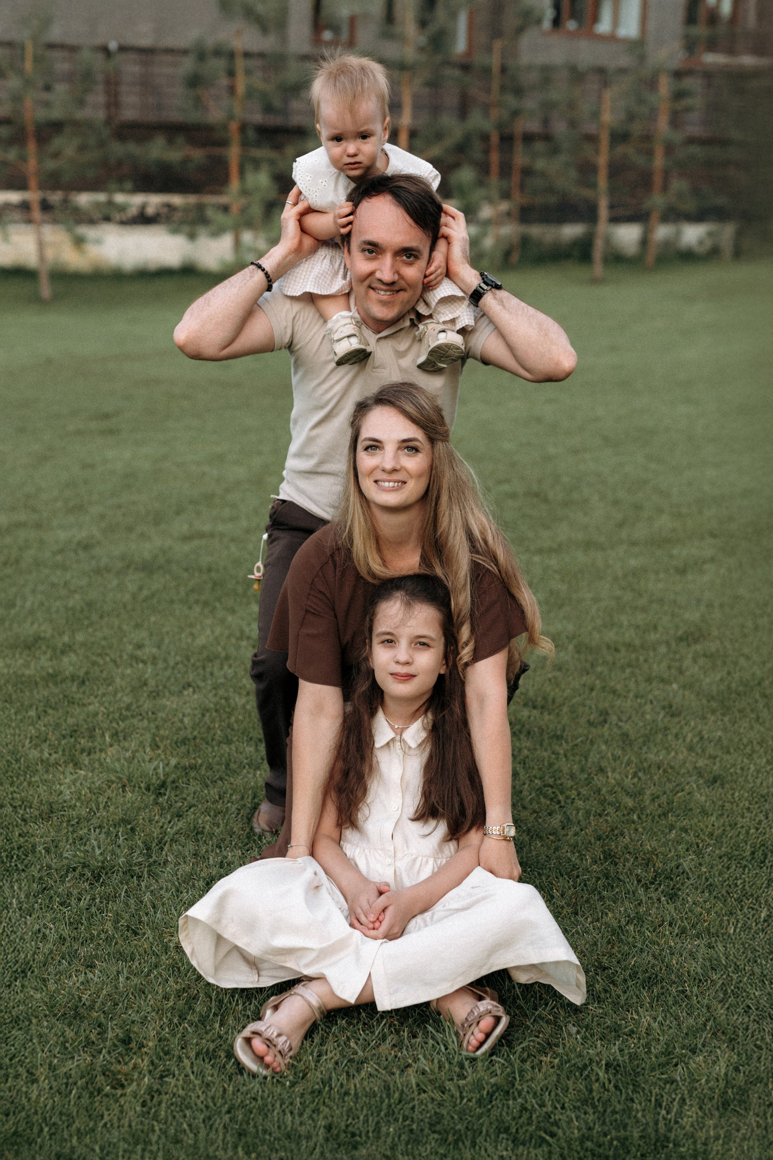 Семейная фотосессия на берегу реки для Миши, Тани, Сони и Таи. Свадебный фотограф в Тамбове Павел Четвертков