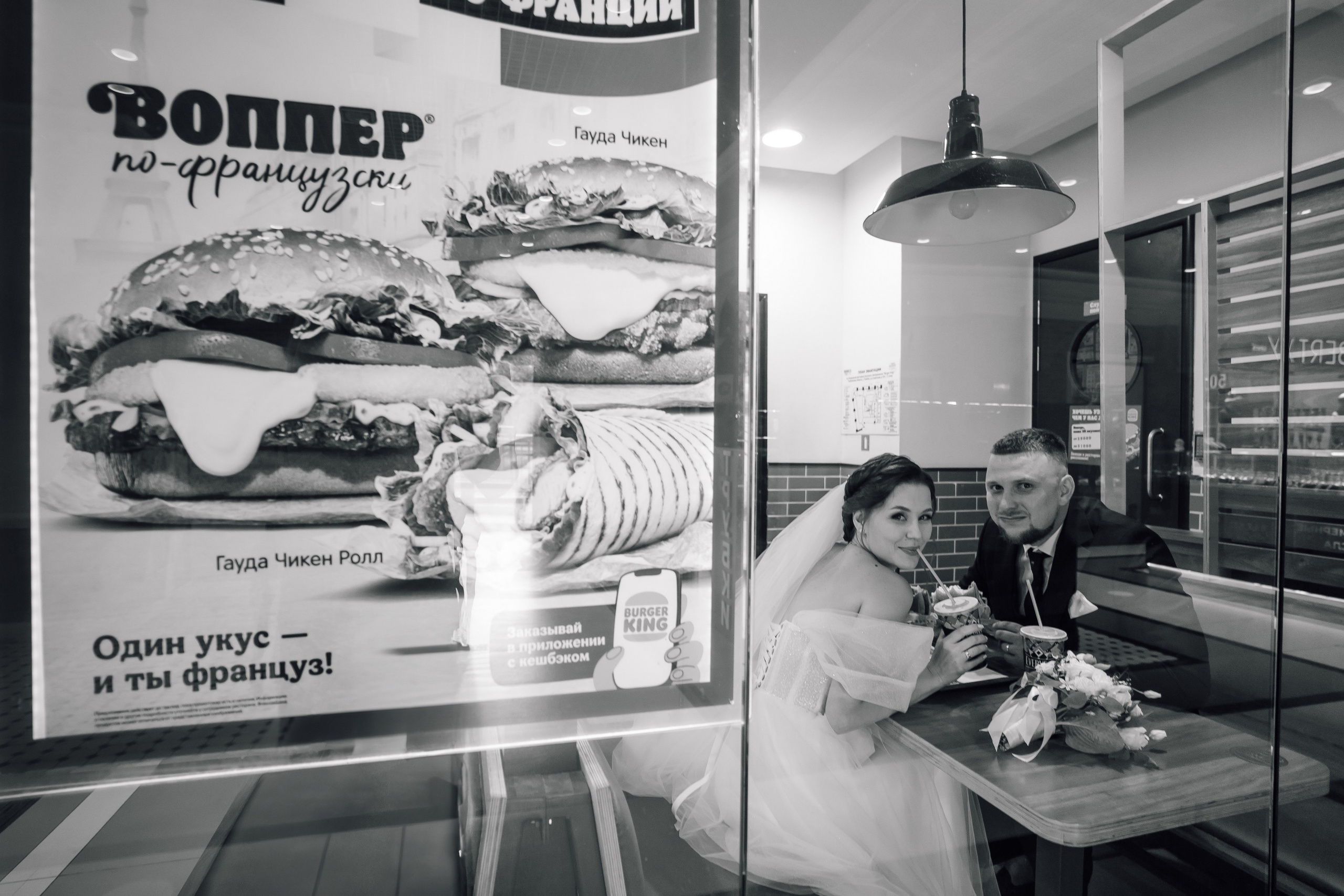 Свадебный день Яны и Максима, прогулка в лесу, Картинная галерея в Тамбове. Свадебный фотограф в Тамбове Павел Четвертков