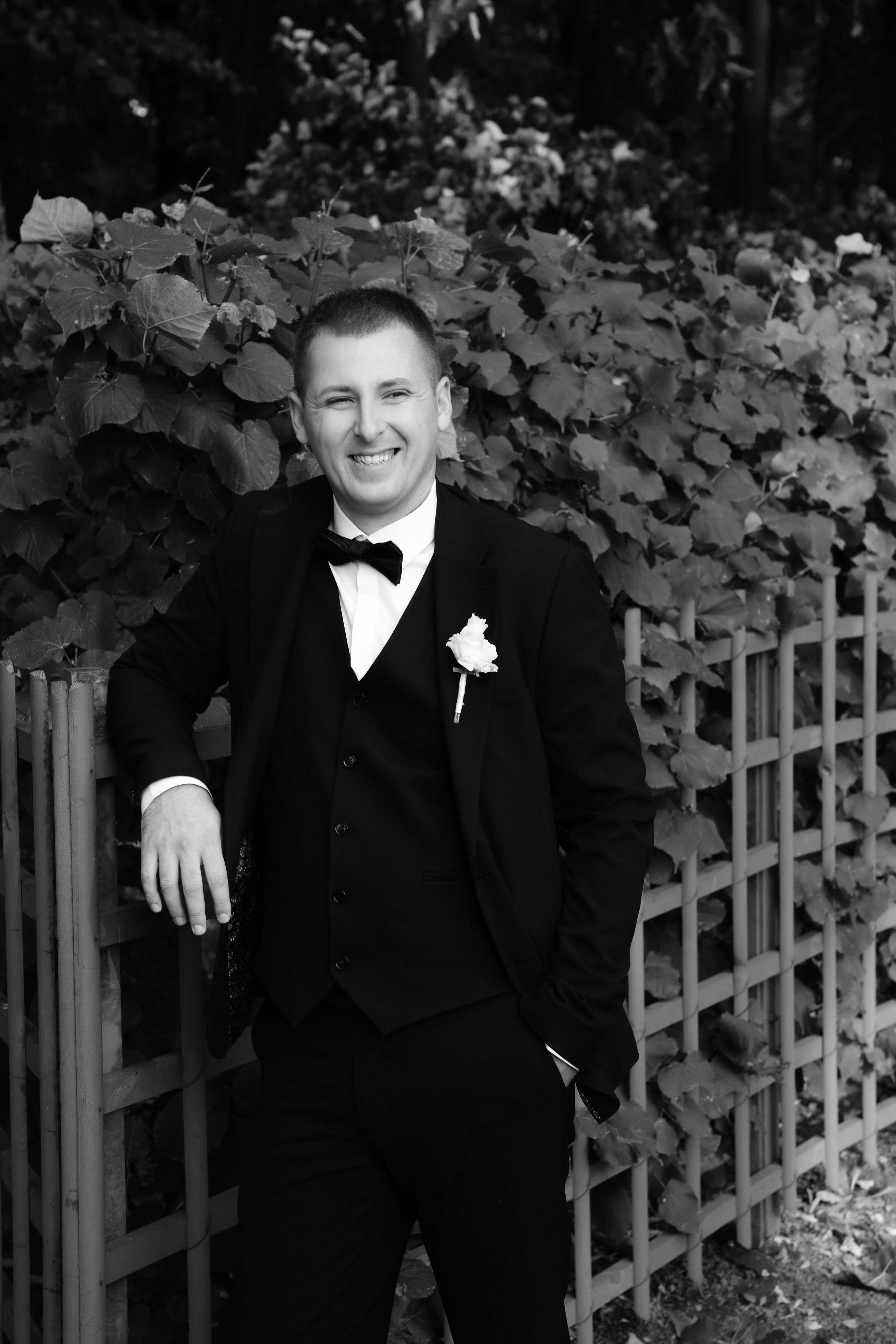 Однажды в летнем саду. Свадебный фотограф в Петербурге Таша Вайб