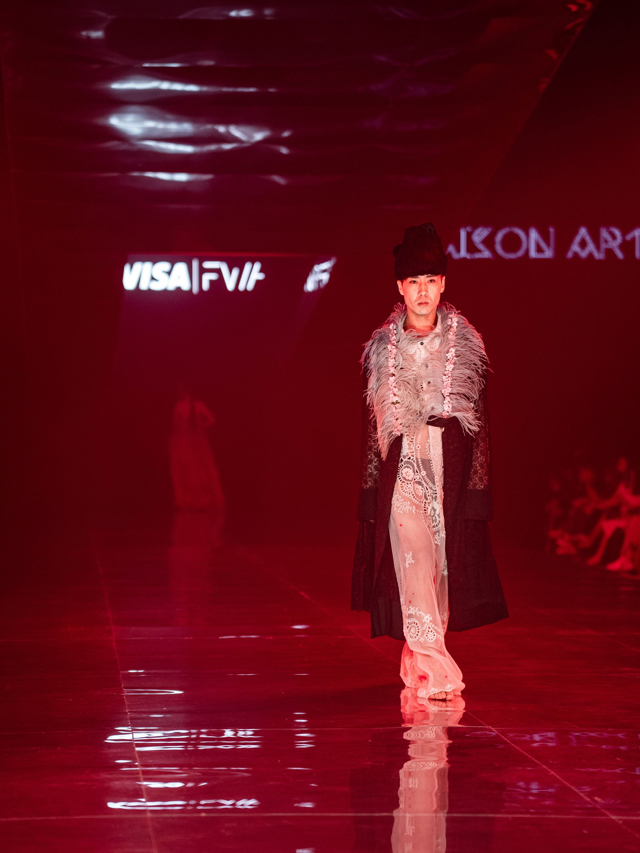 Visa Fashion week Maison Artc. Сайт Алматинского НЮ АРТ, будуар и фэшн фотографа Дениса Карпенко