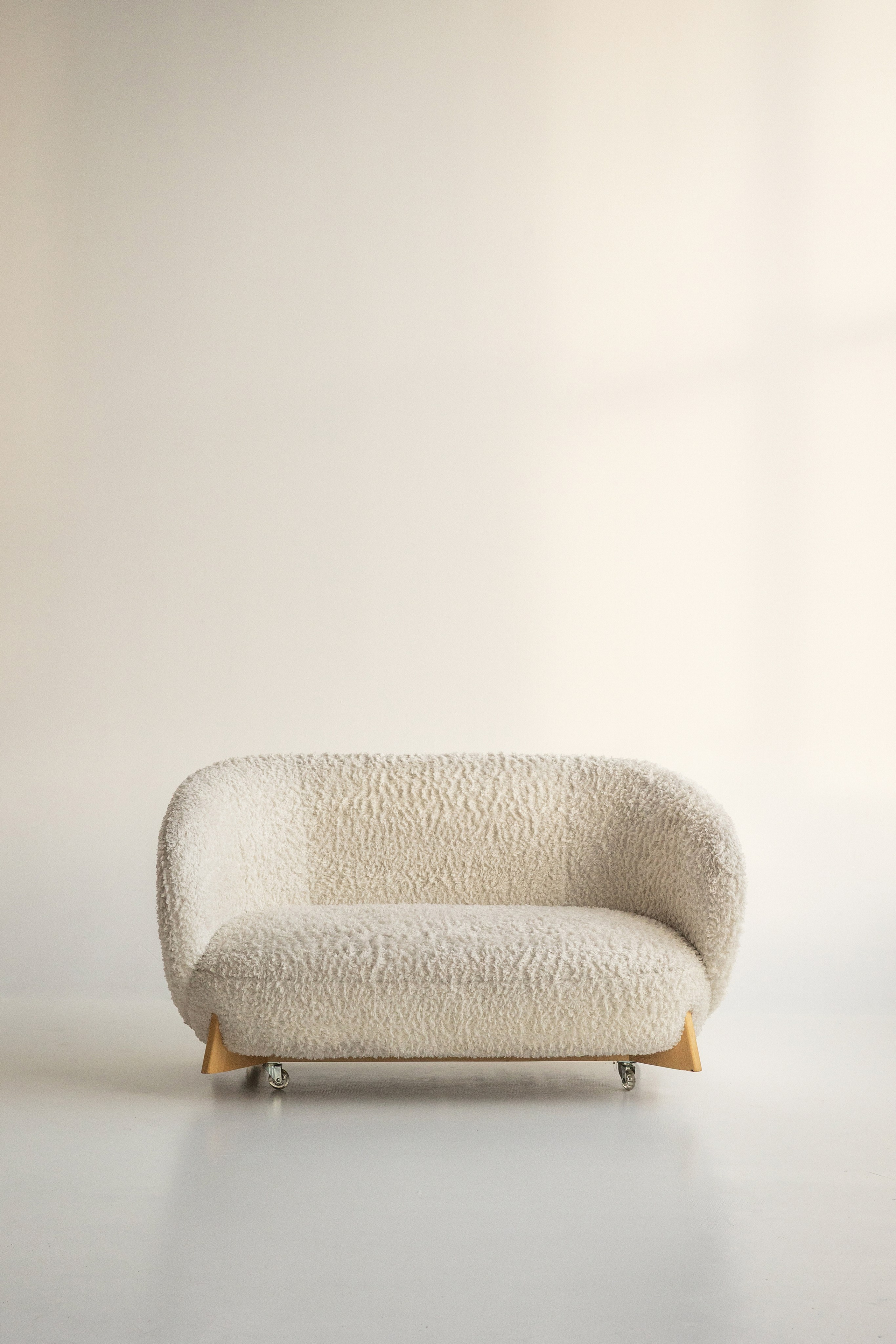 Фотостудия Питер в Сургуте для семейных и индивидуальных фотосессий