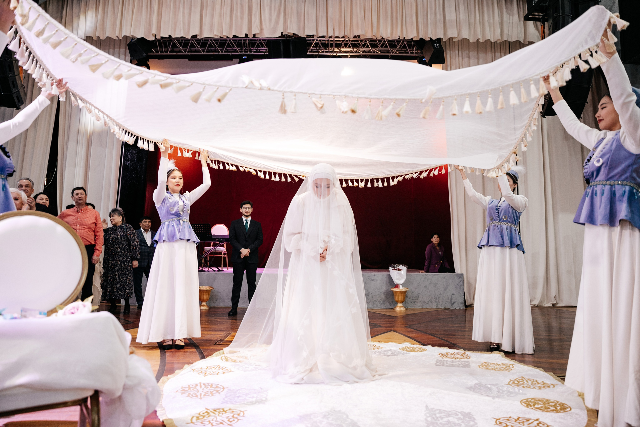 Свадебный банкет Абылайхан и Меруерт. Akkanatart.kz