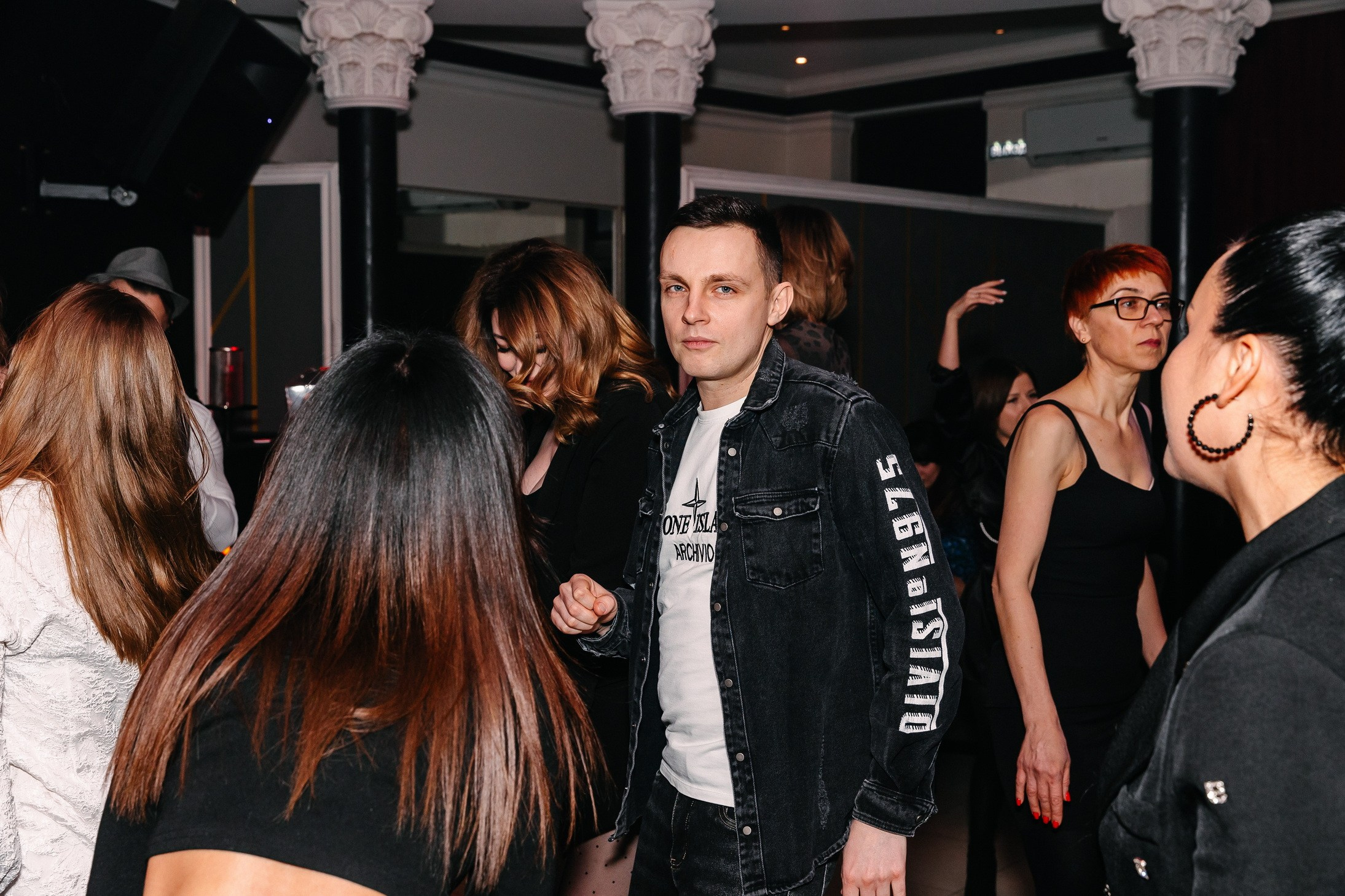 8 марта в лаунж-баре Major 2024. Свадебный, семейный и детский фотограф в Калининграде Елена Кравцова