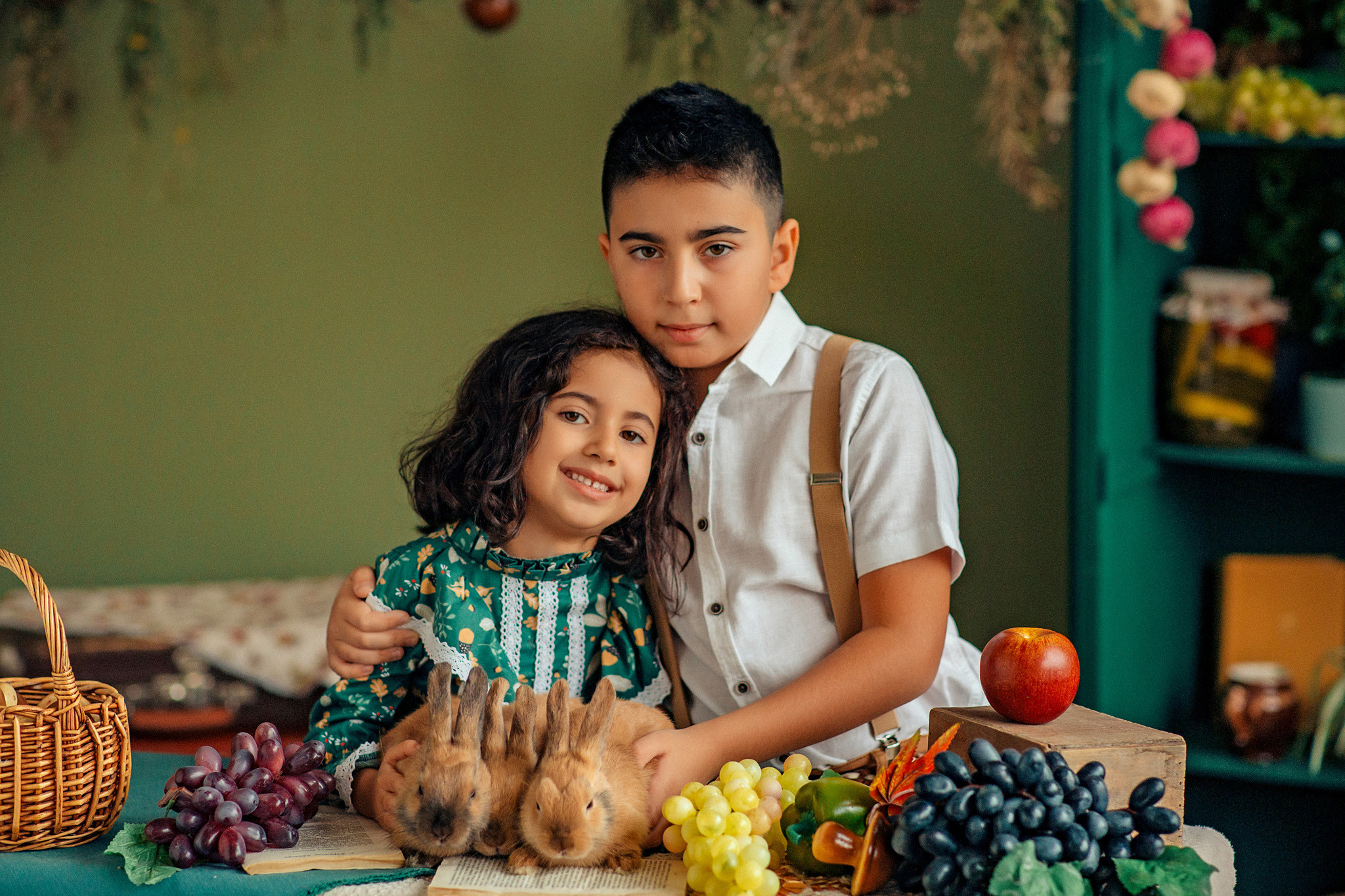 Осенняя фотосессия с крольчатами. Детский и семейный фотограф с животными в Москве Гурьева Надежда