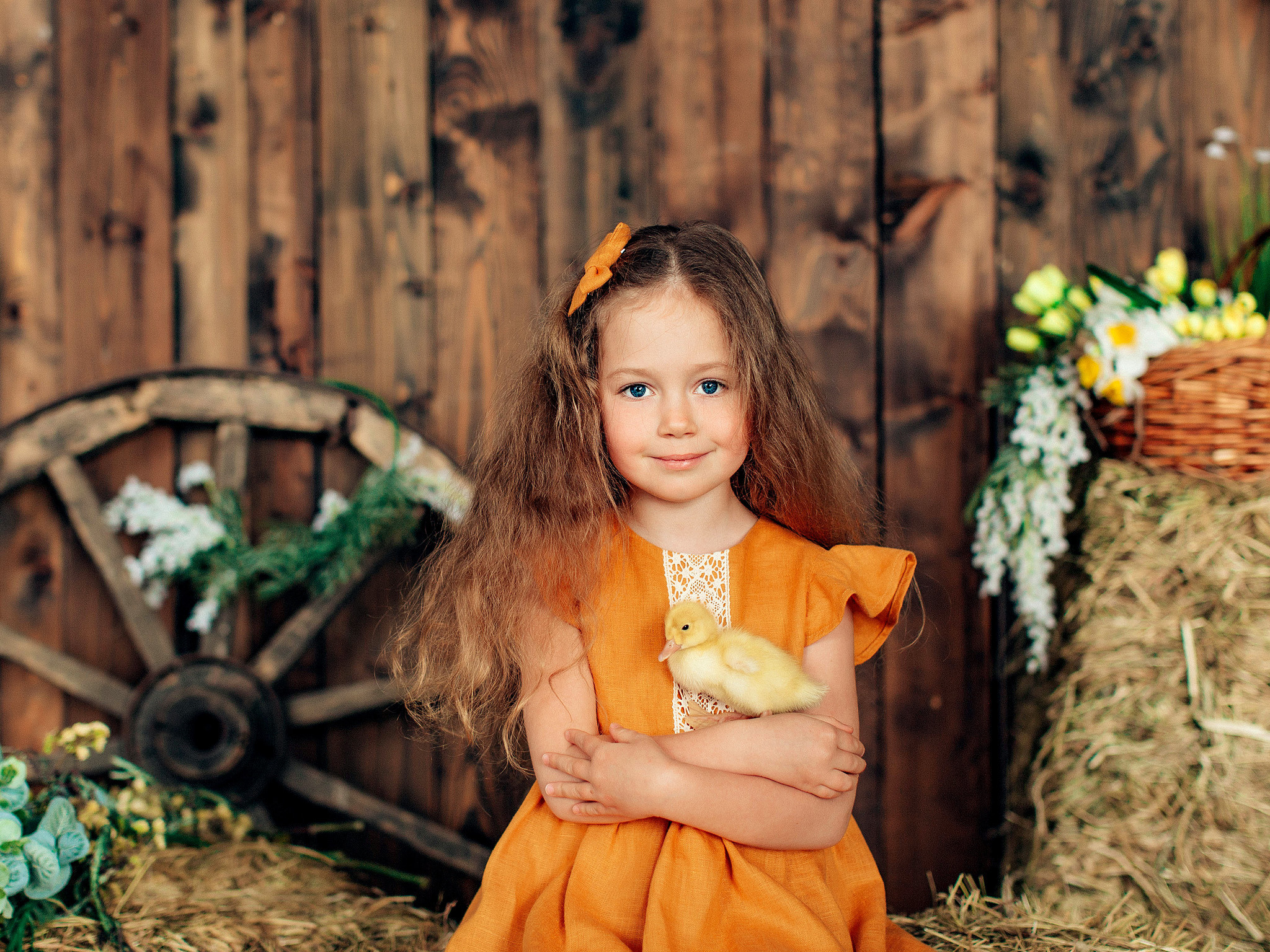 Весенняя фотосессия с утятами и овечкой. Детский и семейный фотограф с животными в Москве Гурьева Надежда