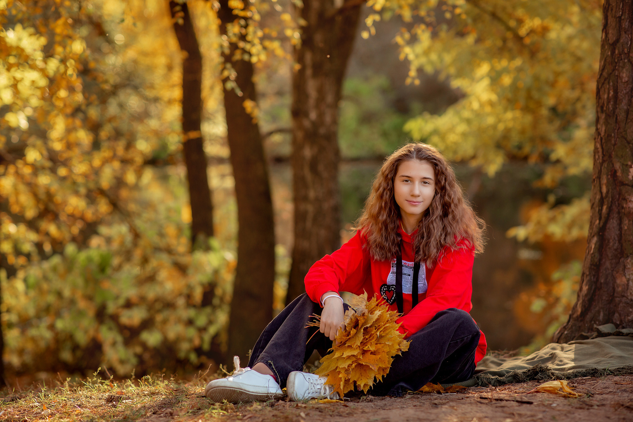 Анна и ее семья на осенней фотопрогулке. Детский и семейный фотограф с животными в Москве Гурьева Надежда