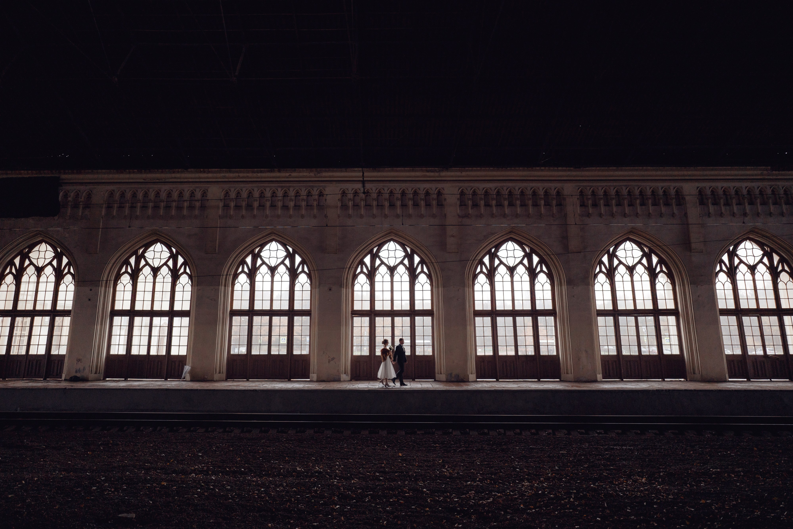 Красивые места для свадебной фотосессии летом в Санкт-Петербурге. Свадебный фотограф Александр Невский в Санкт-Петербурге