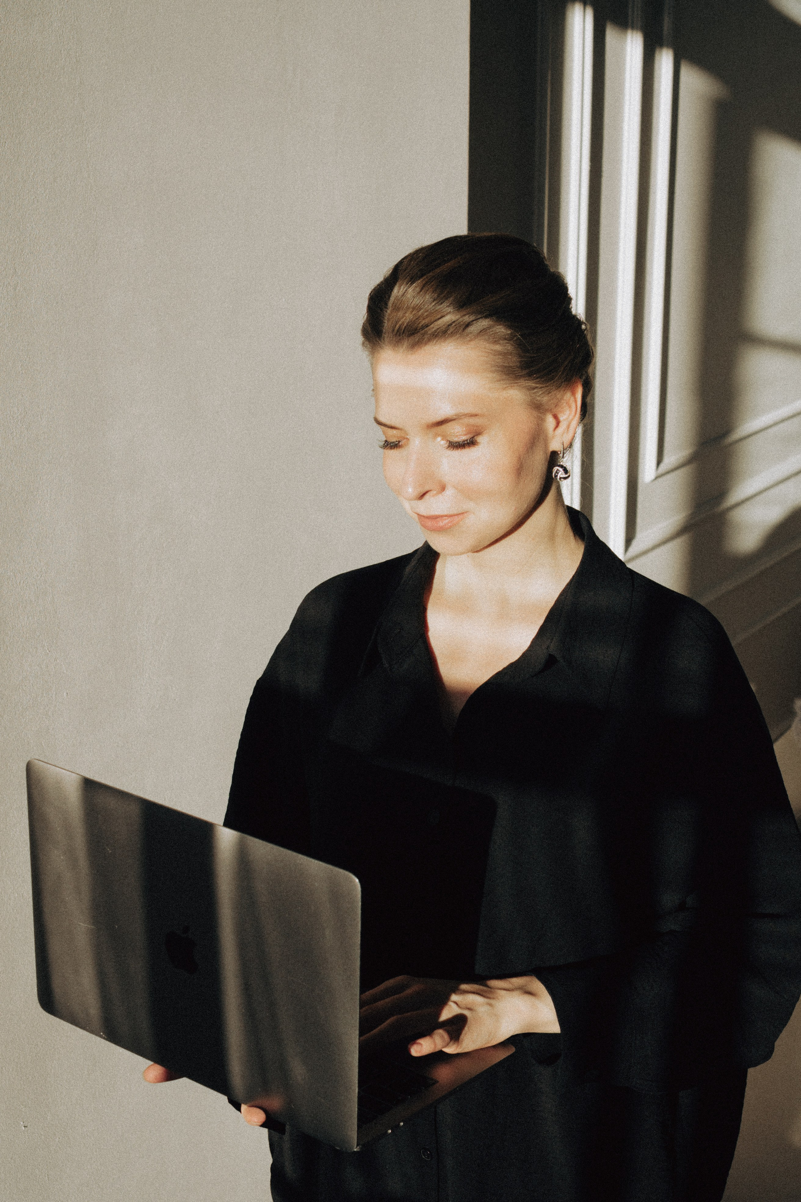 ФОТОСЕСИИЯ В СТУДИИ ДЛЯ ДЕВУШКИ ПСИХОЛОГА. Профессиональный фотограф, Санкт-Петербург — Виктория Богомолова