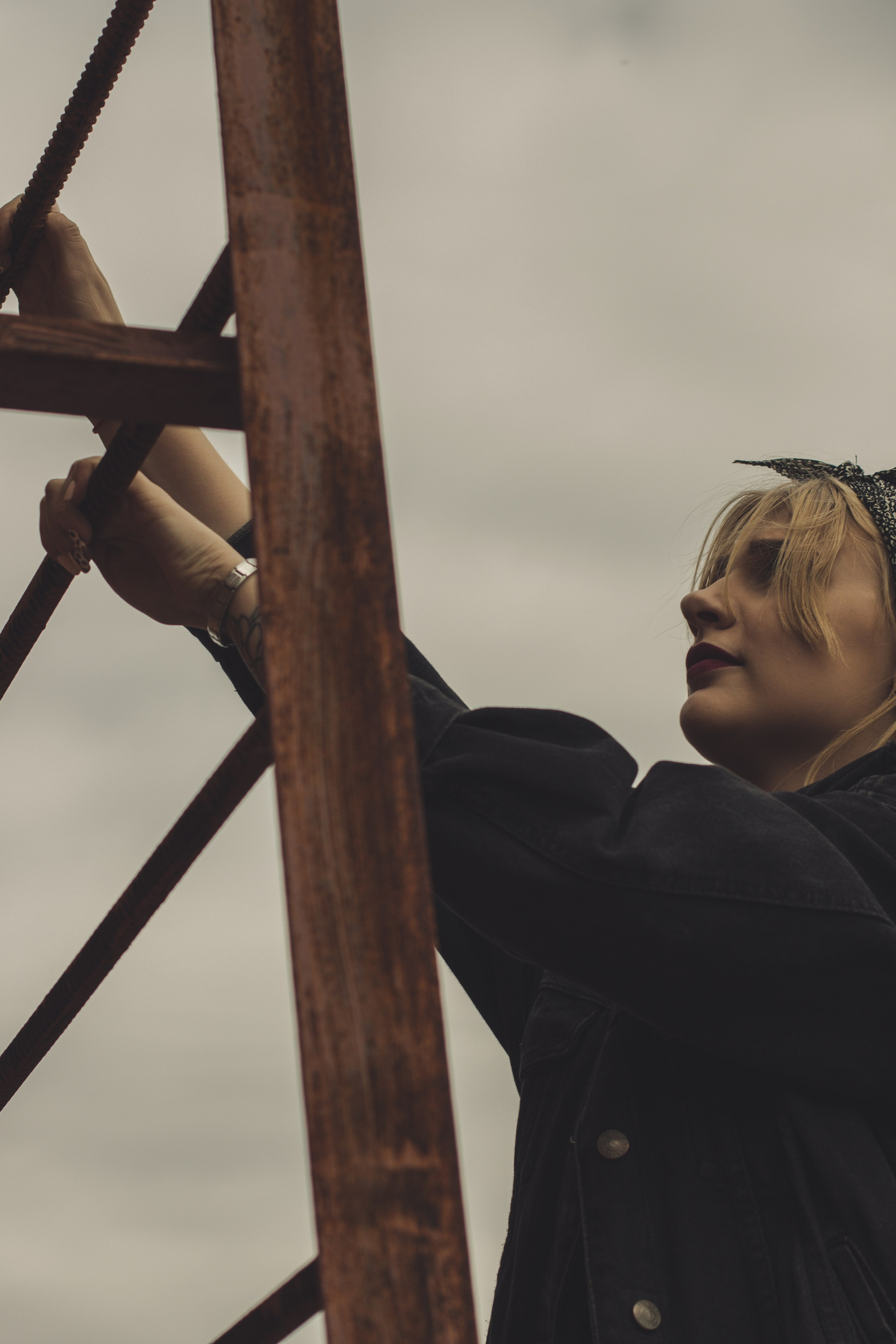 Ася.Крыша 2019 год. Фотограф и видеограф в Омск/Москва Сащенко Лера