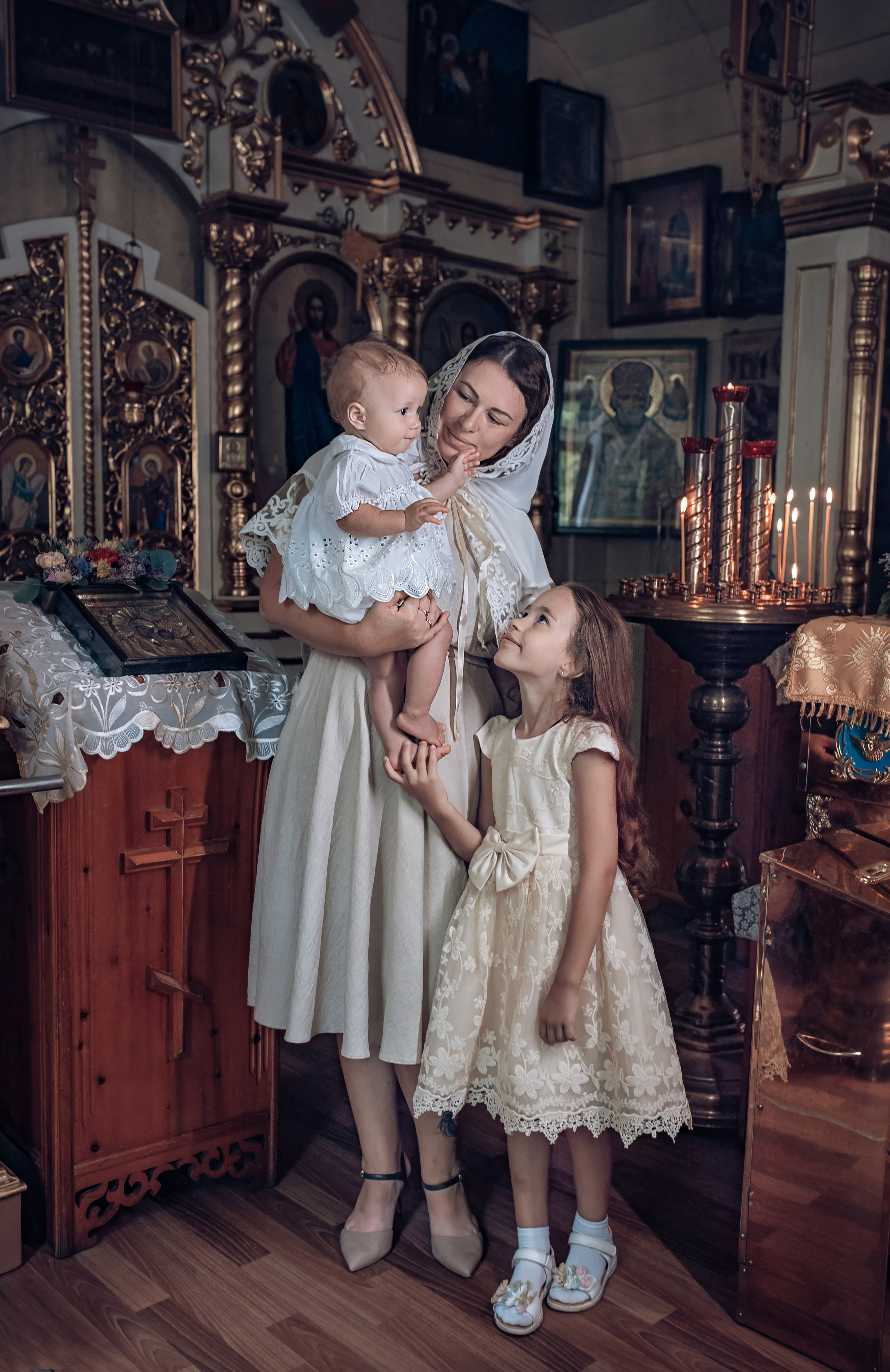 Съемка таинства крещения в храме Николая Чудотворца Красноярск. Фотографы крещения/венчания  Красноярск Татьяна и Вячеслав Переваловы