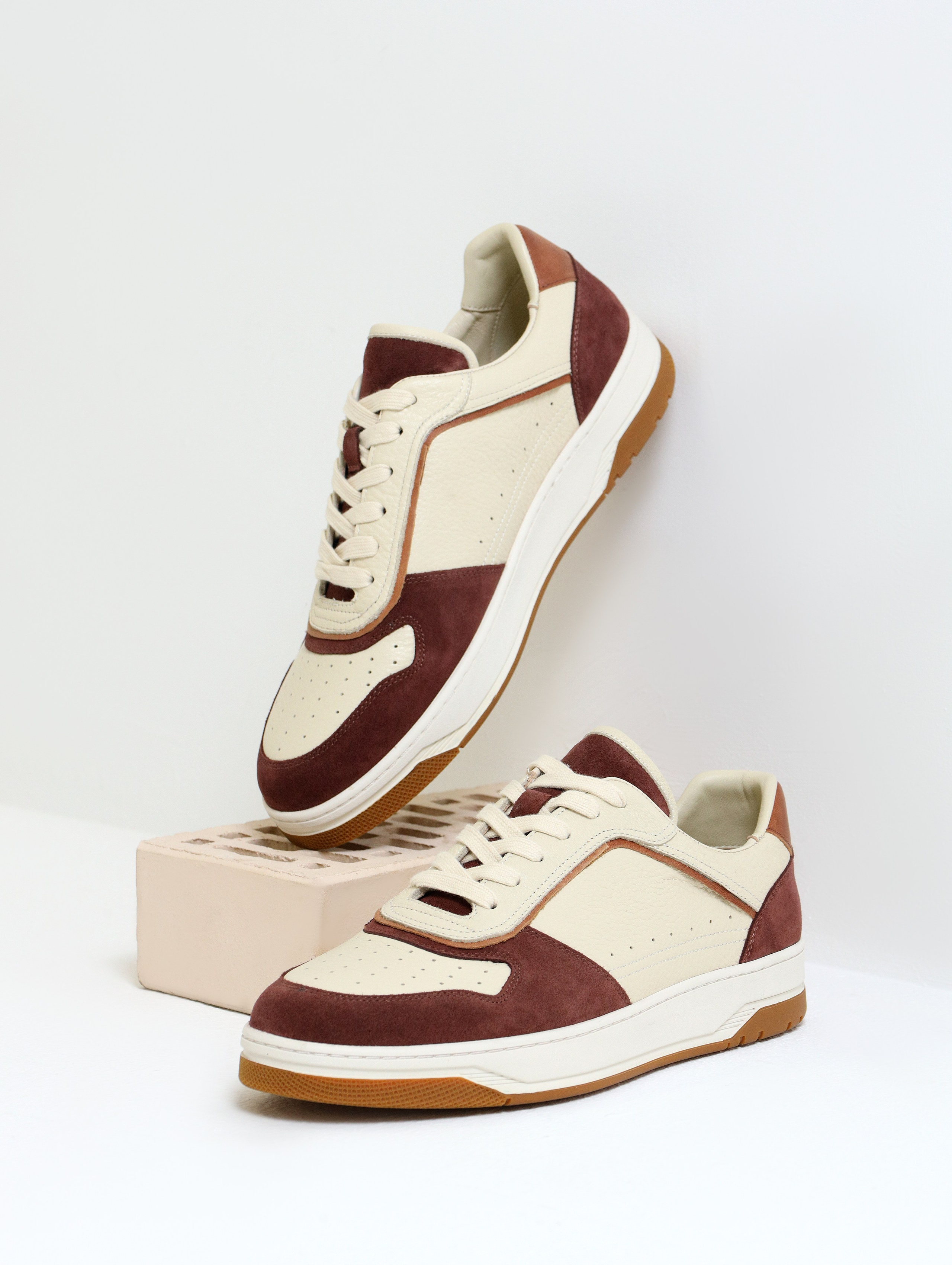 Basconi Summer Y'25. Предметный фотограф Артём Йома