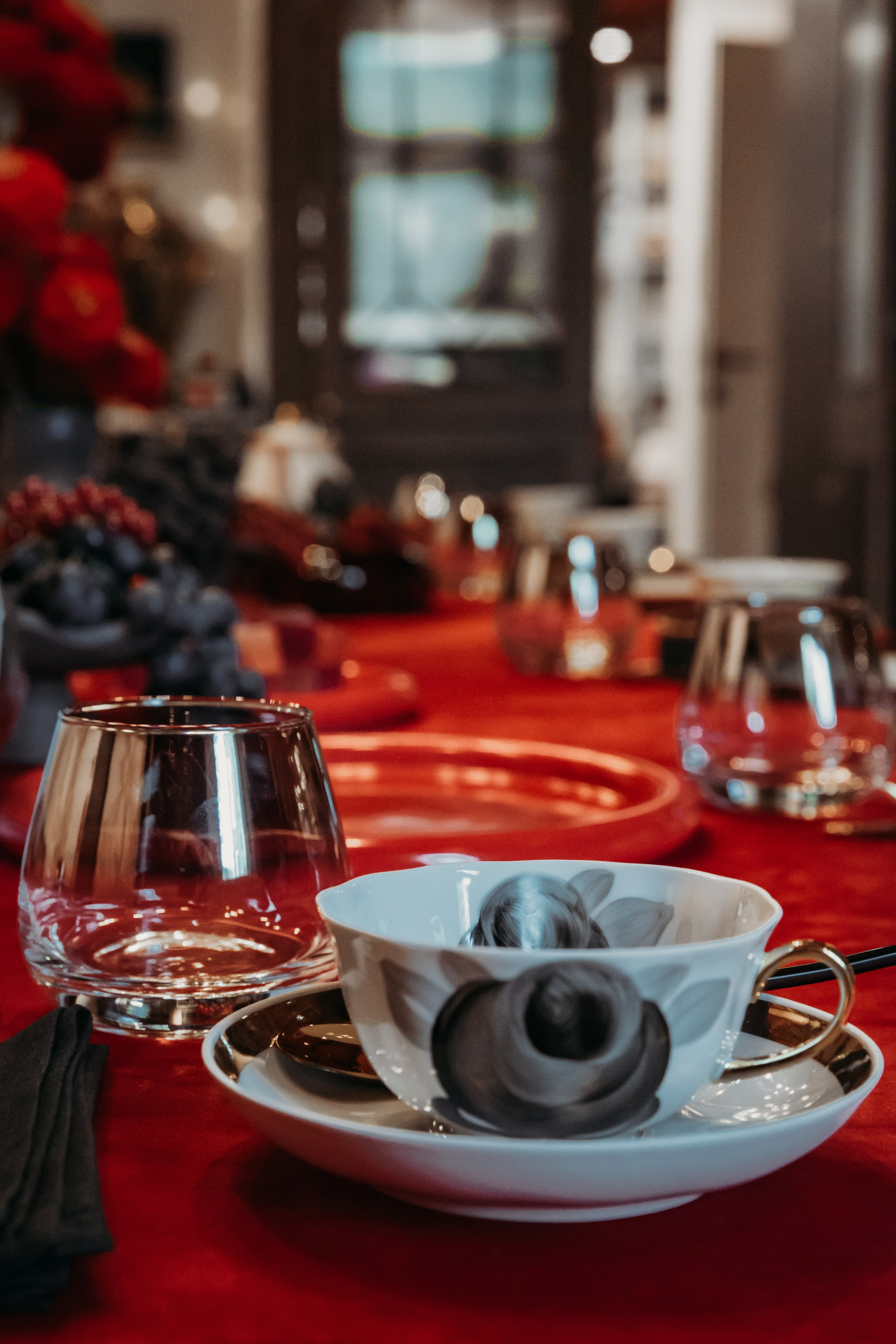 Родные люди «История парфюмерии». Леся Гаранина. Семейный фотограф/видеограф Москва и область