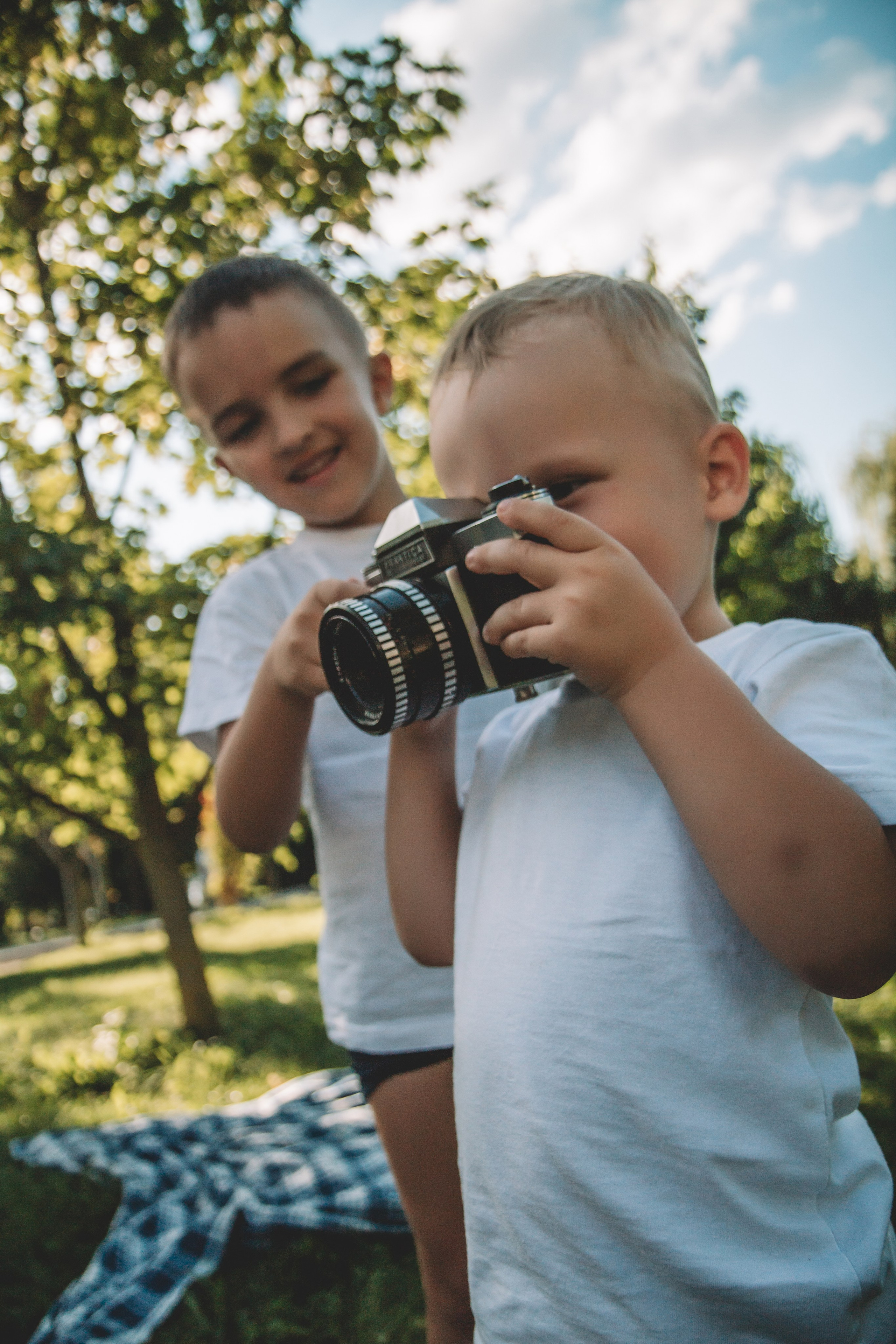 Наталья и мальчики. Прогулка в Абрау-Дюрсо. Семейный фотограф Новороссийск, Анапа, Геленджик — Юлия Давыдова