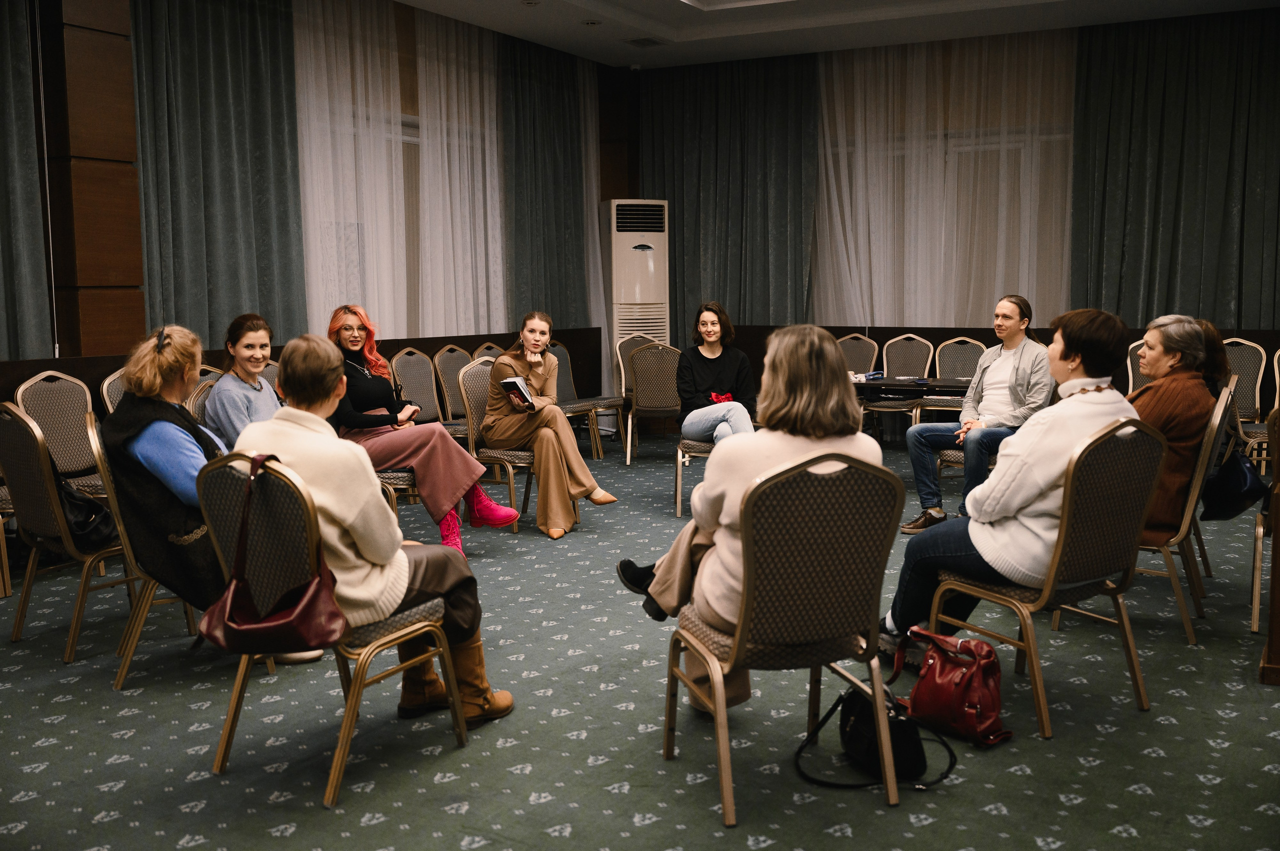 «Театр в квадрате». Клуб Читалка. Wedding and family photographer USA