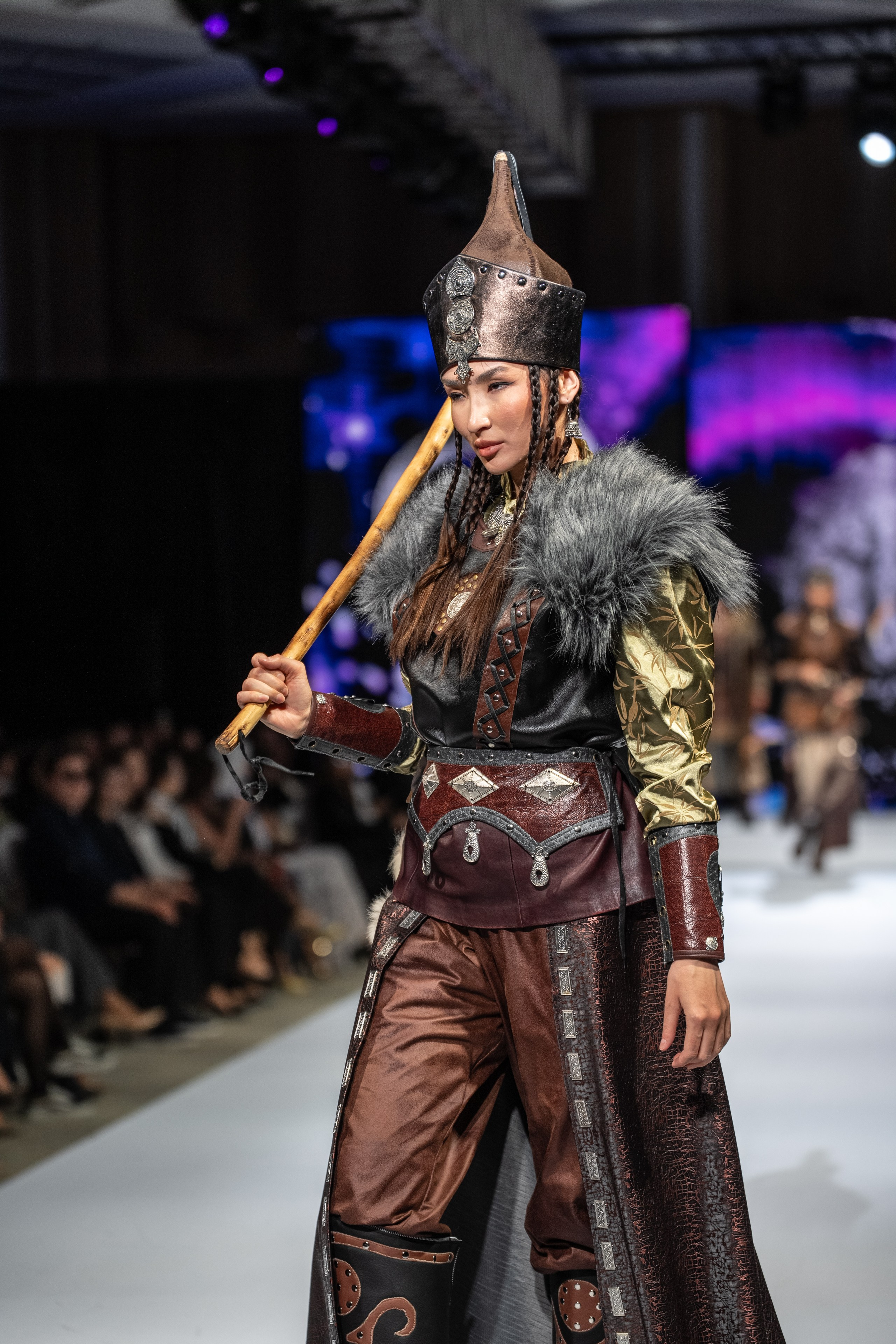 EURASIAN FASHION WEEK Lo Zarata. Сайт Алматинского НЮ АРТ, будуар и фэшн фотографа Дениса Карпенко