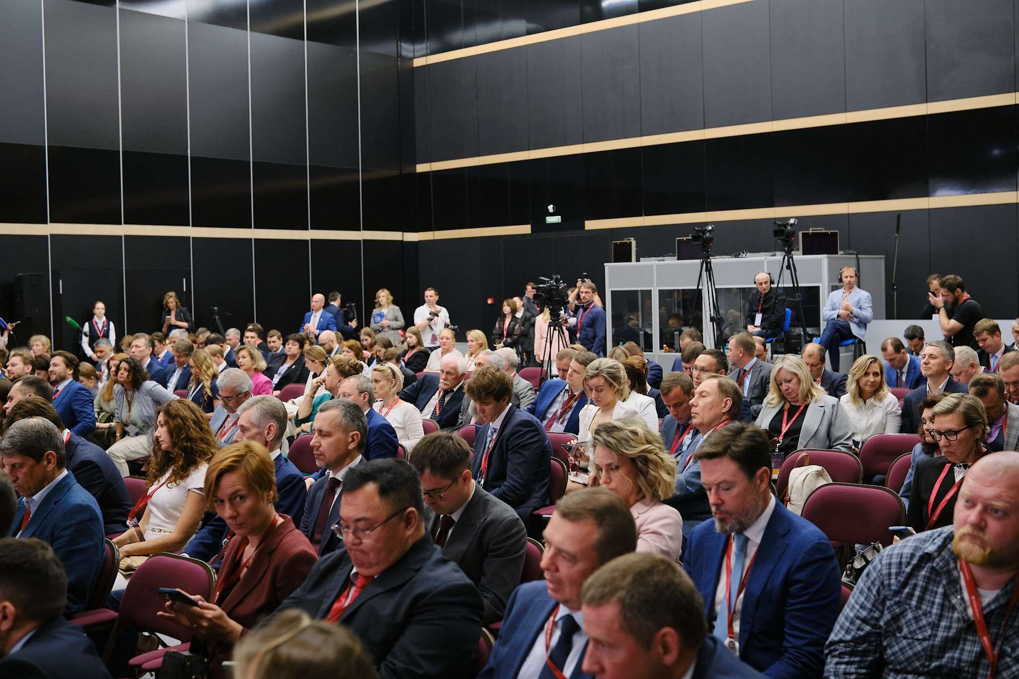 ПМЭФ 2024. Профессиональный фотограф в Москве Павел Жданов