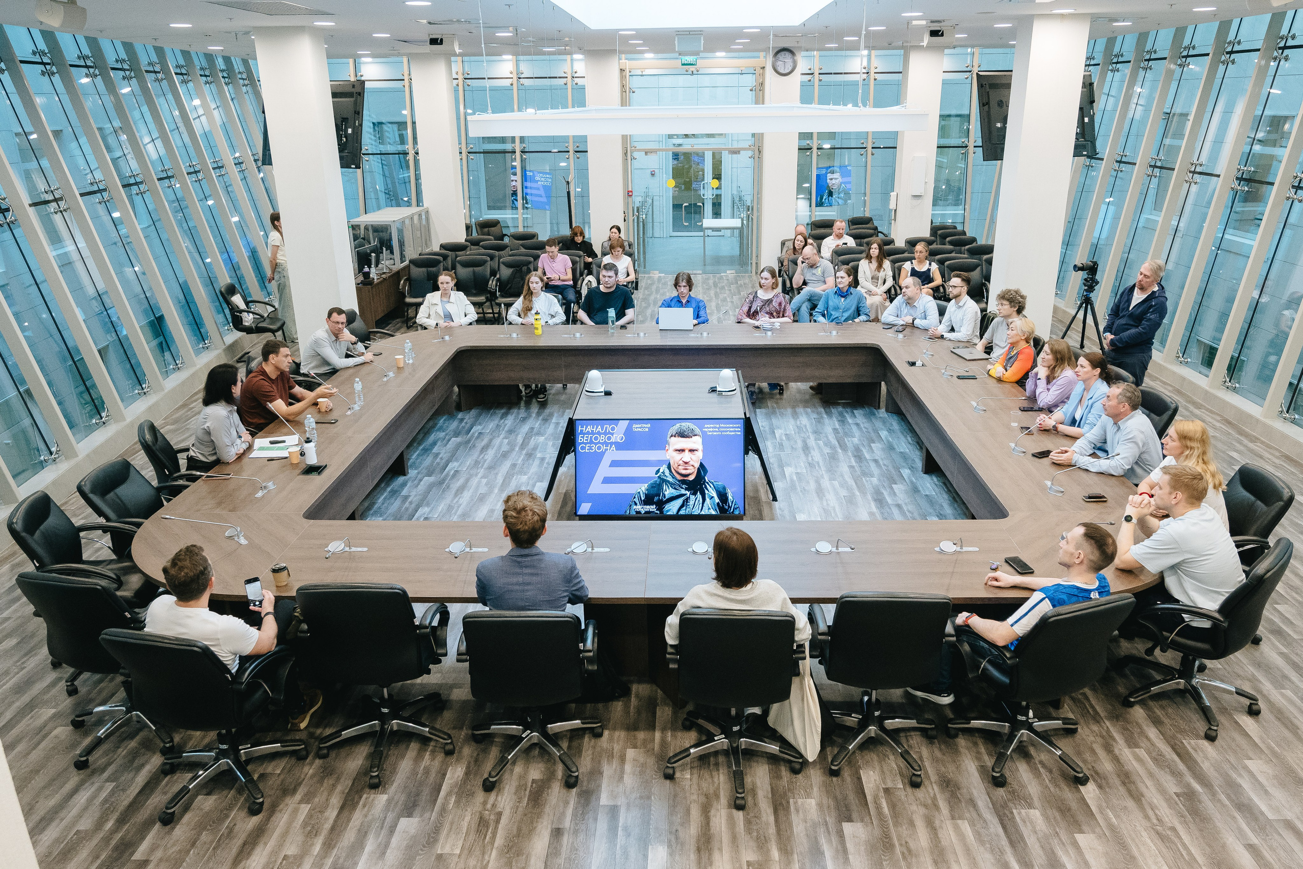 Встреча с Дмитрием Тарасовым. Даниил Сергеев: репортажный фотограф