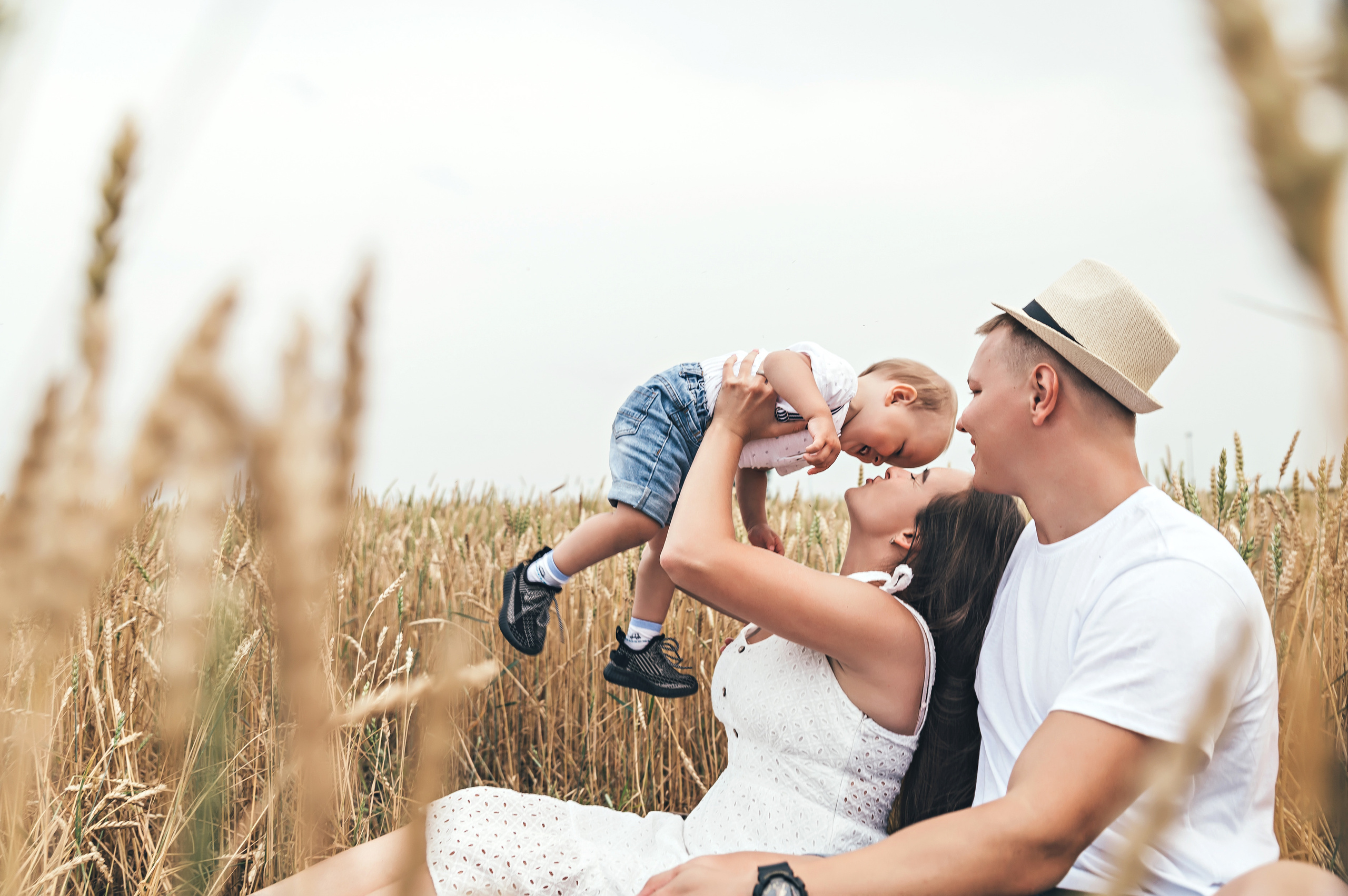 В пшеничном поле. Семейный и свадебный фотограф в Новосибирске Мария Гоппе (Харина)