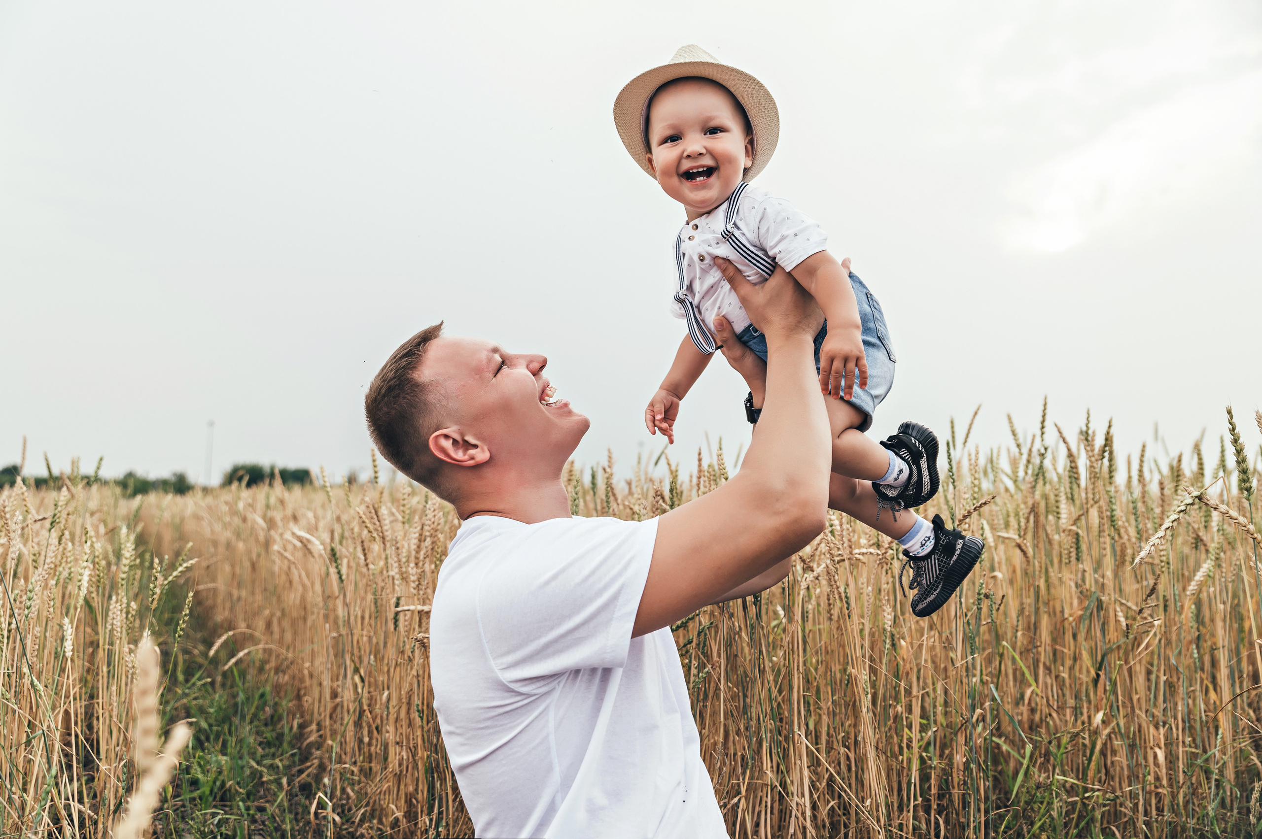 В пшеничном поле. Семейный и свадебный фотограф в Новосибирске Мария Гоппе (Харина)
