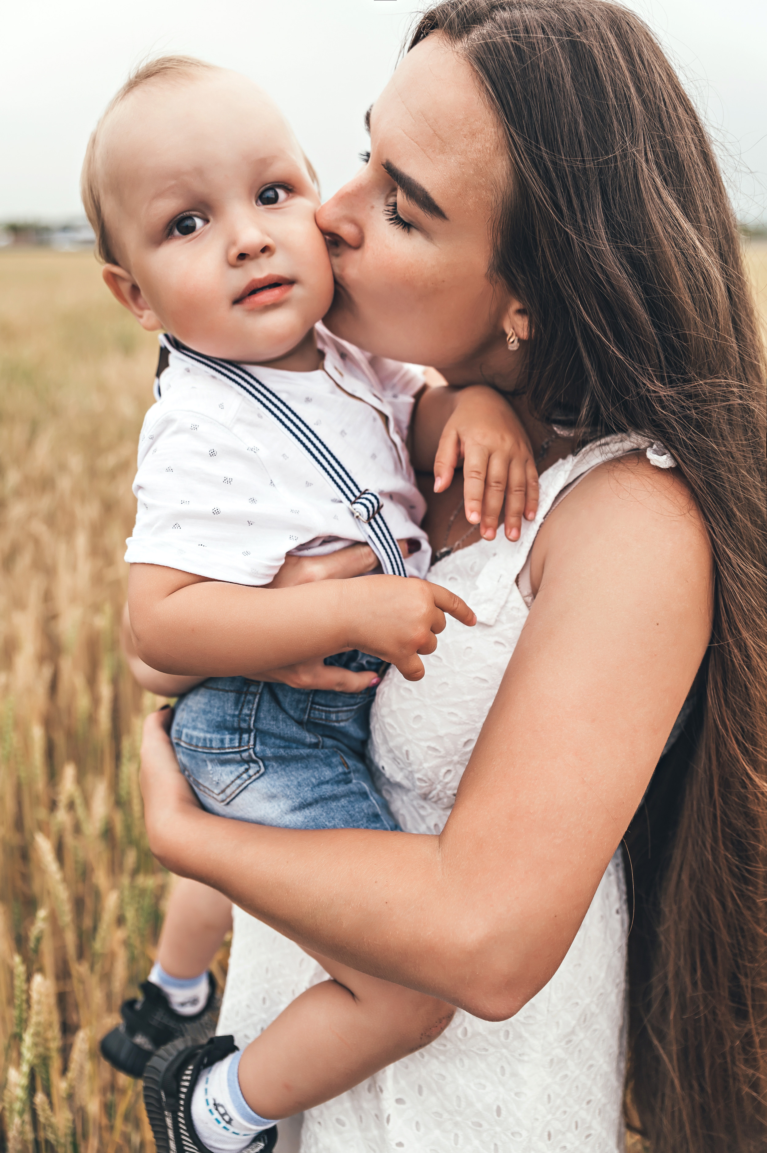 В пшеничном поле. Семейный и свадебный фотограф в Новосибирске Мария Гоппе (Харина)