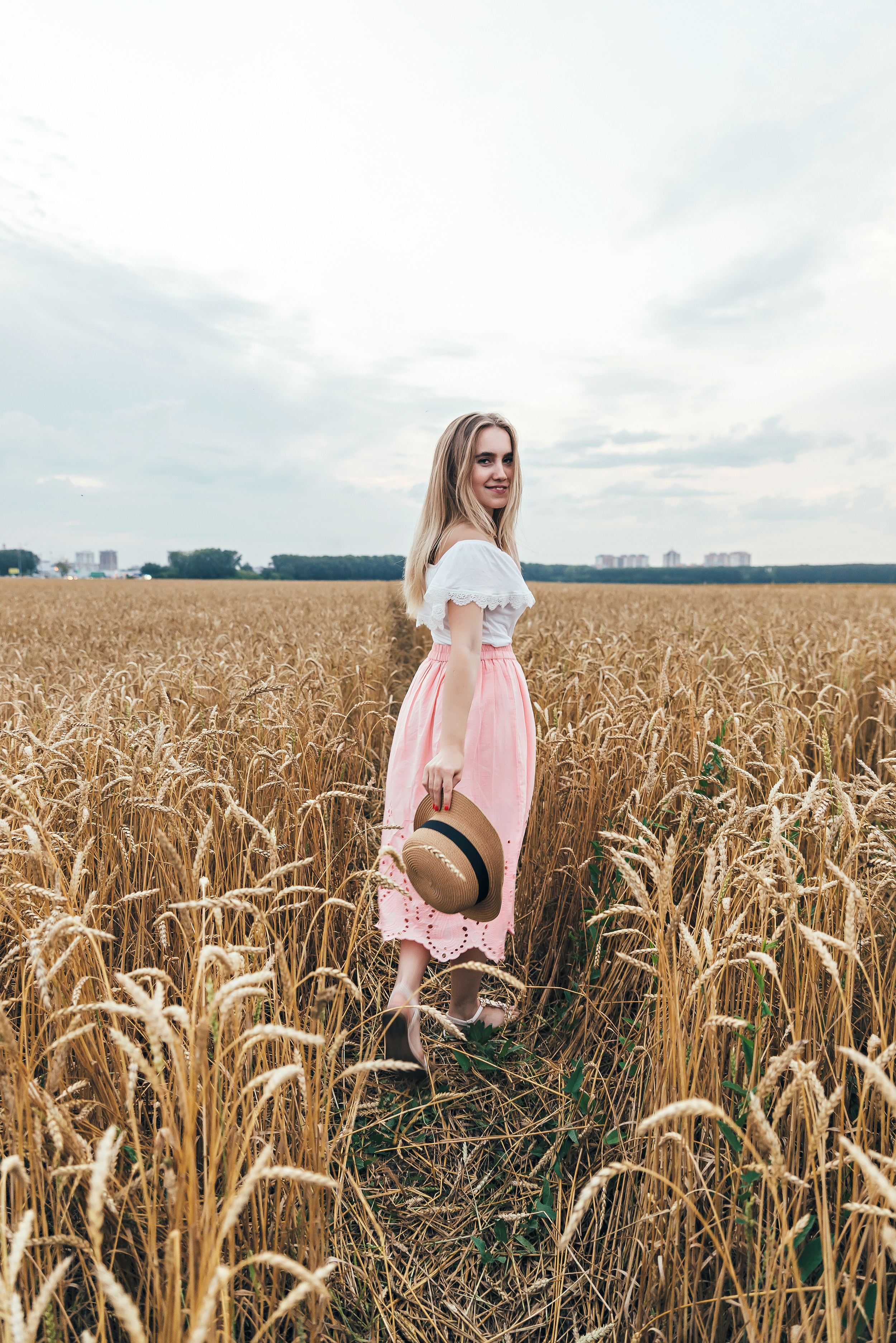 В поле. Семейный и свадебный фотограф в Новосибирске Мария Гоппе (Харина)