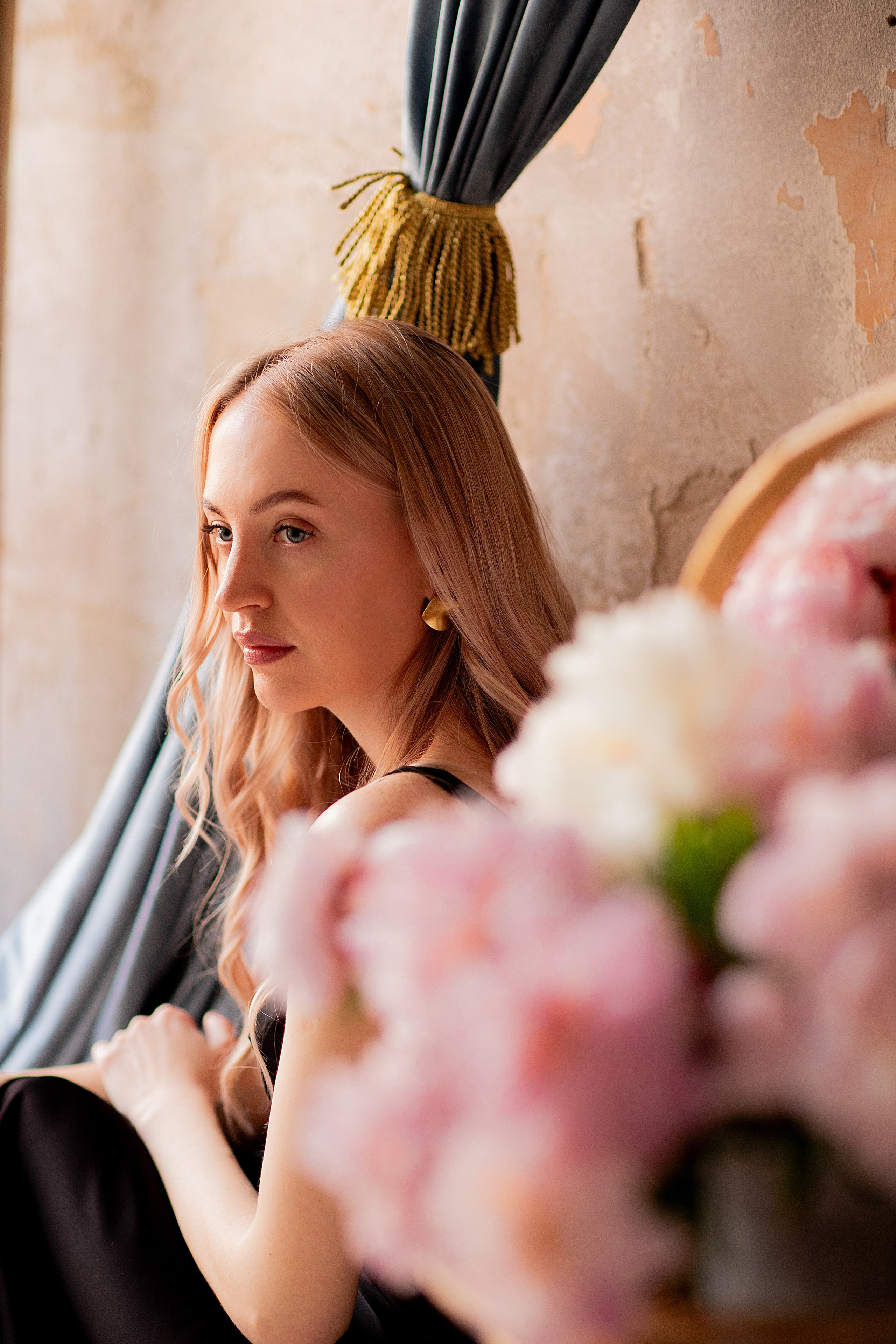 Съемка в живых пионах. Семейный и индивидуальный фотограф в Ростове-на-Дону