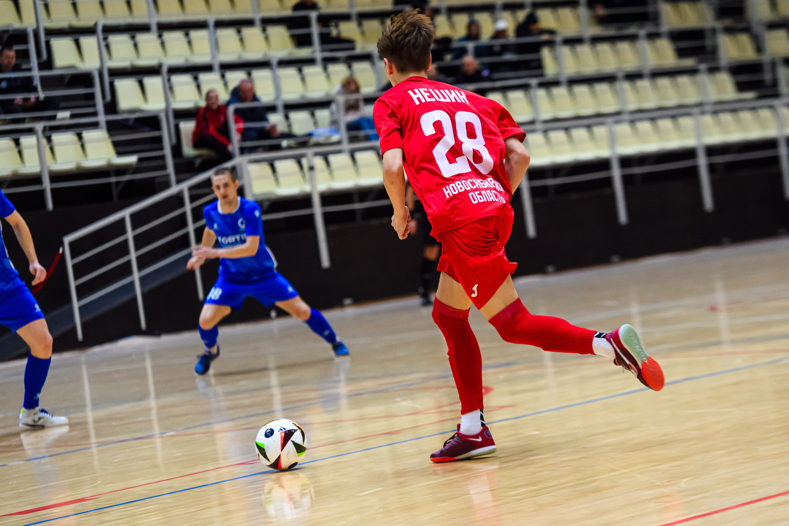 Высшая лига по футзалу — Сезон 2024-2025 — 2ой тур. Репортажный фотограф в Кемерово
