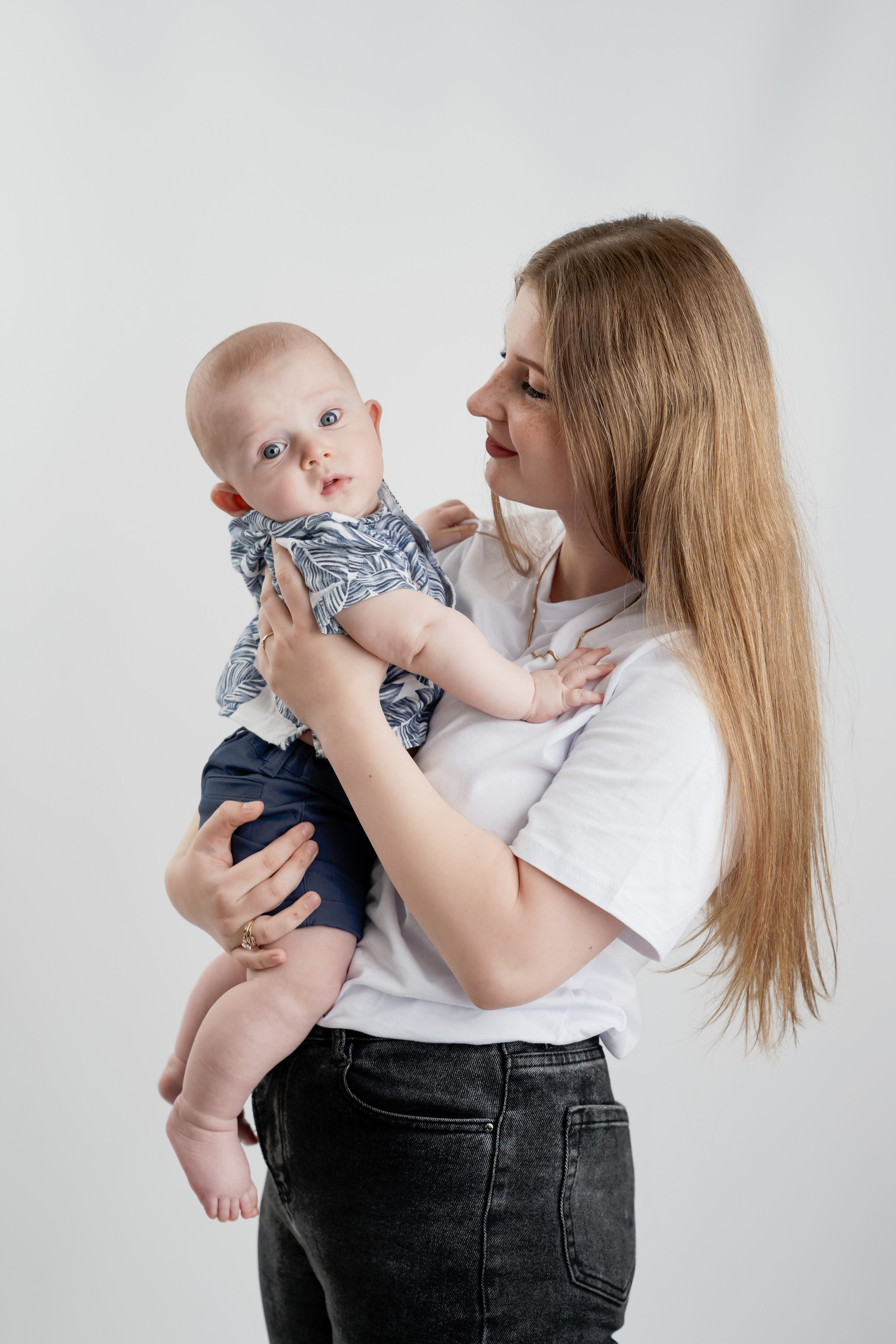 ЭКОНОМ. Фотограф новорожденных, детей до года и беременных в Симферополе