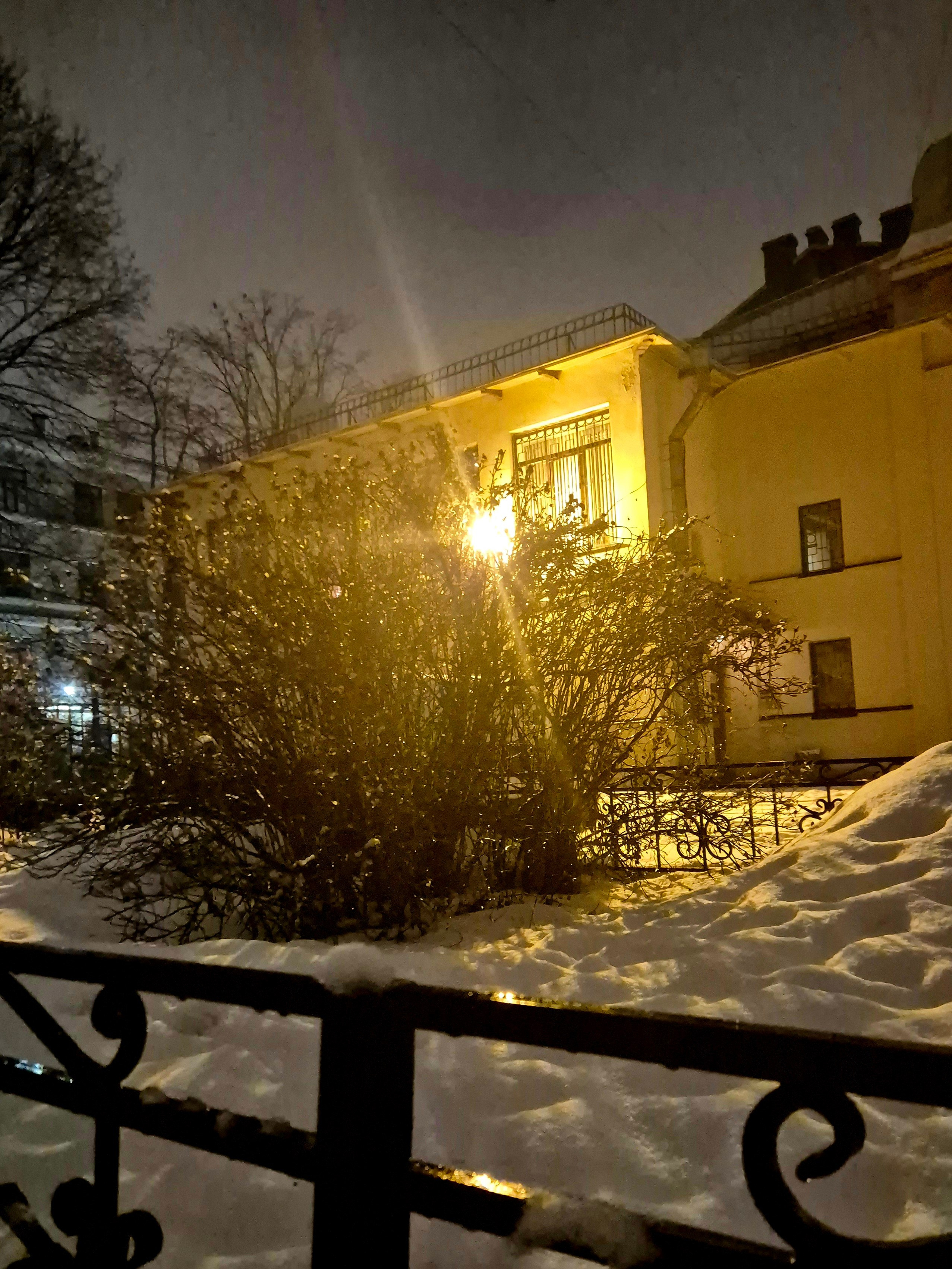 Сходили на концерт симфонического оркестра, который исполнял произведения ABBA и Битлз. Очень здорово