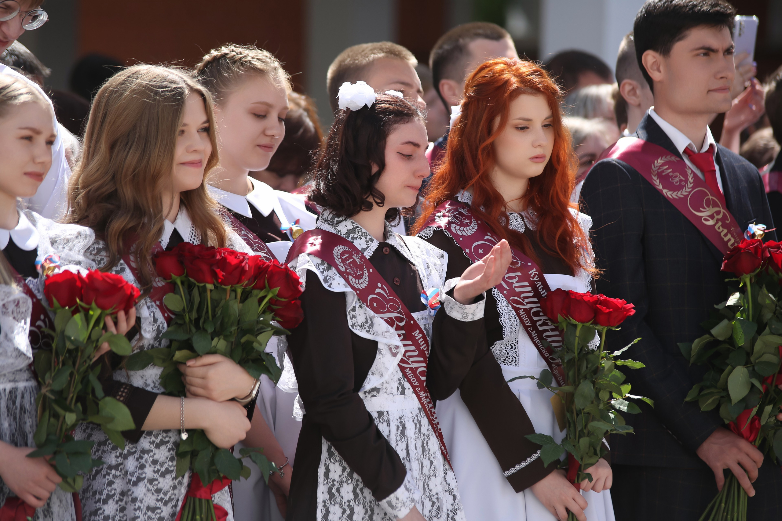 ЛИНЕЙКА «ПОСЛЕДНИЙ ЗВОНОК» 9 ШКОЛА 2024 г МЦЕНСК. ТВОЙ АЛЬБОМ / ТВОИ ПРАВИЛА