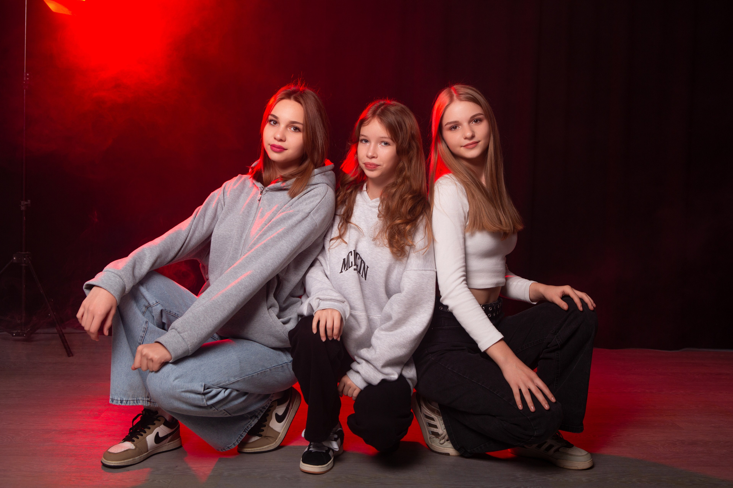 ФОТОСЕССИЯ С ЦВЕТНЫМ СВЕТОМ. ТВОЙ АЛЬБОМ / ТВОИ ПРАВИЛА