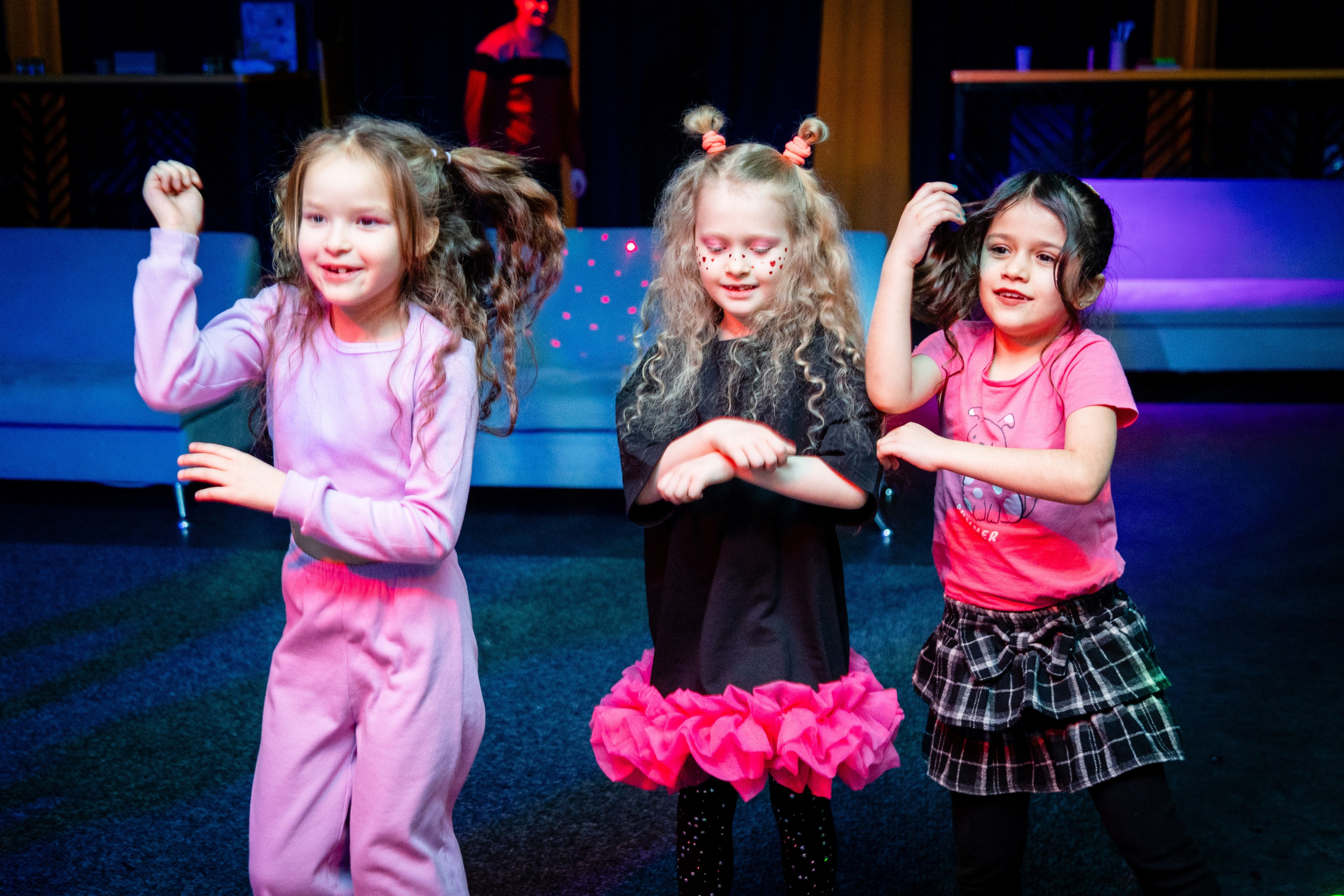 Алисе 7 лет. Детский фотограф видеограф в Хабаровске Михаил Орлов