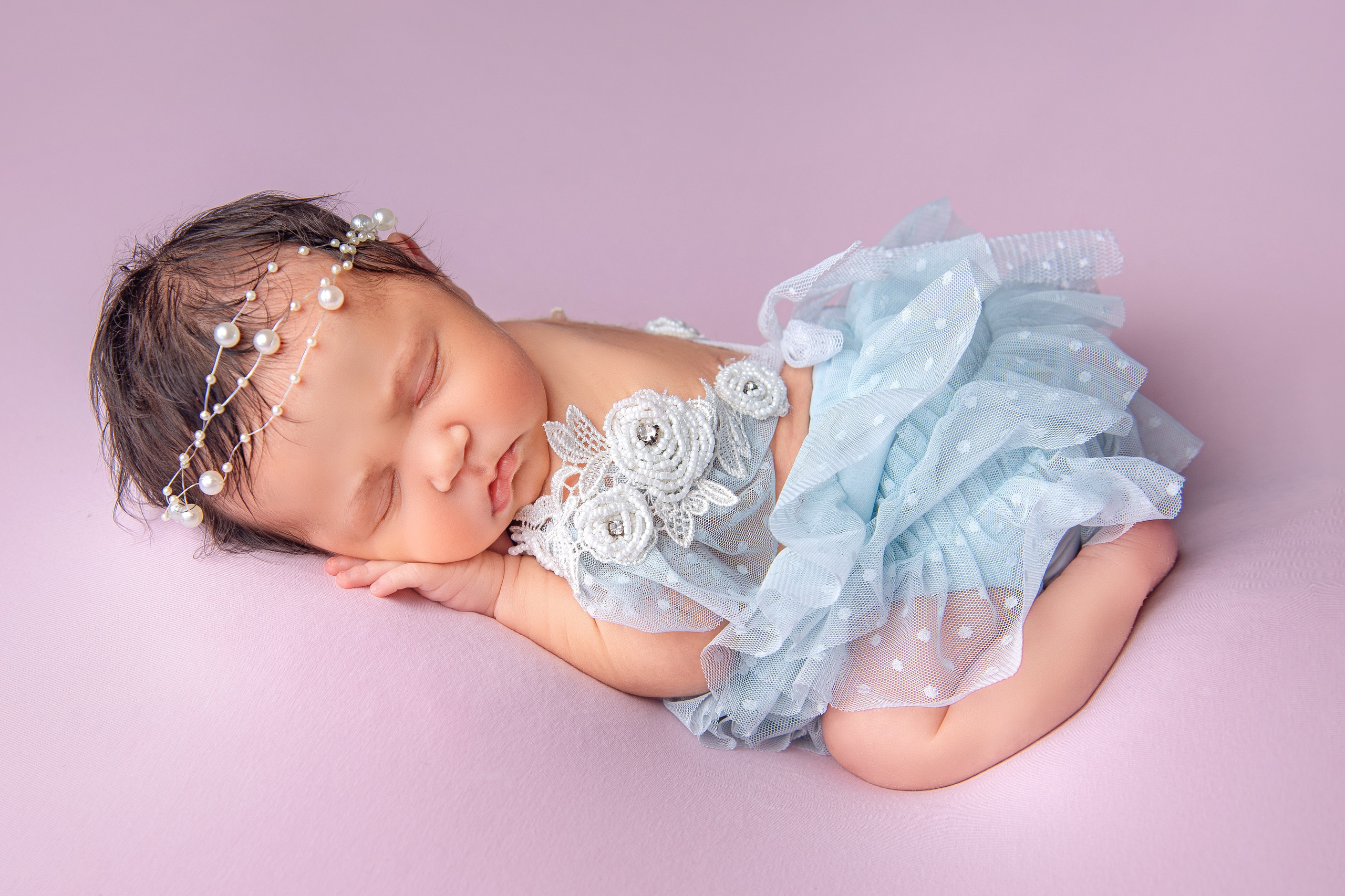 Новорожденные малыши. Фотограф новорожденных в Ярославле Anastasia Ray