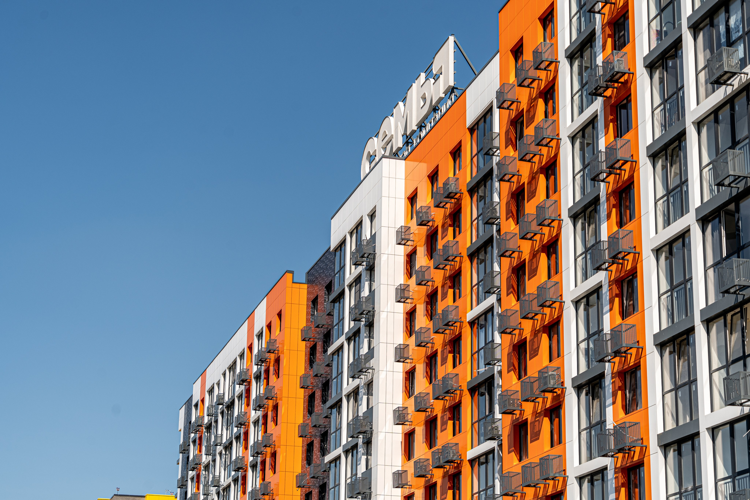 Фотосъемка жилых комплексов для застройщиков в Краснодаре Профессиональная фото и видео съемка ЖК в Краснодаре — архитектурная съемка. Шедевры для Вас! Фотограф и Видеограф в Краснодаре Пахиев Руслан