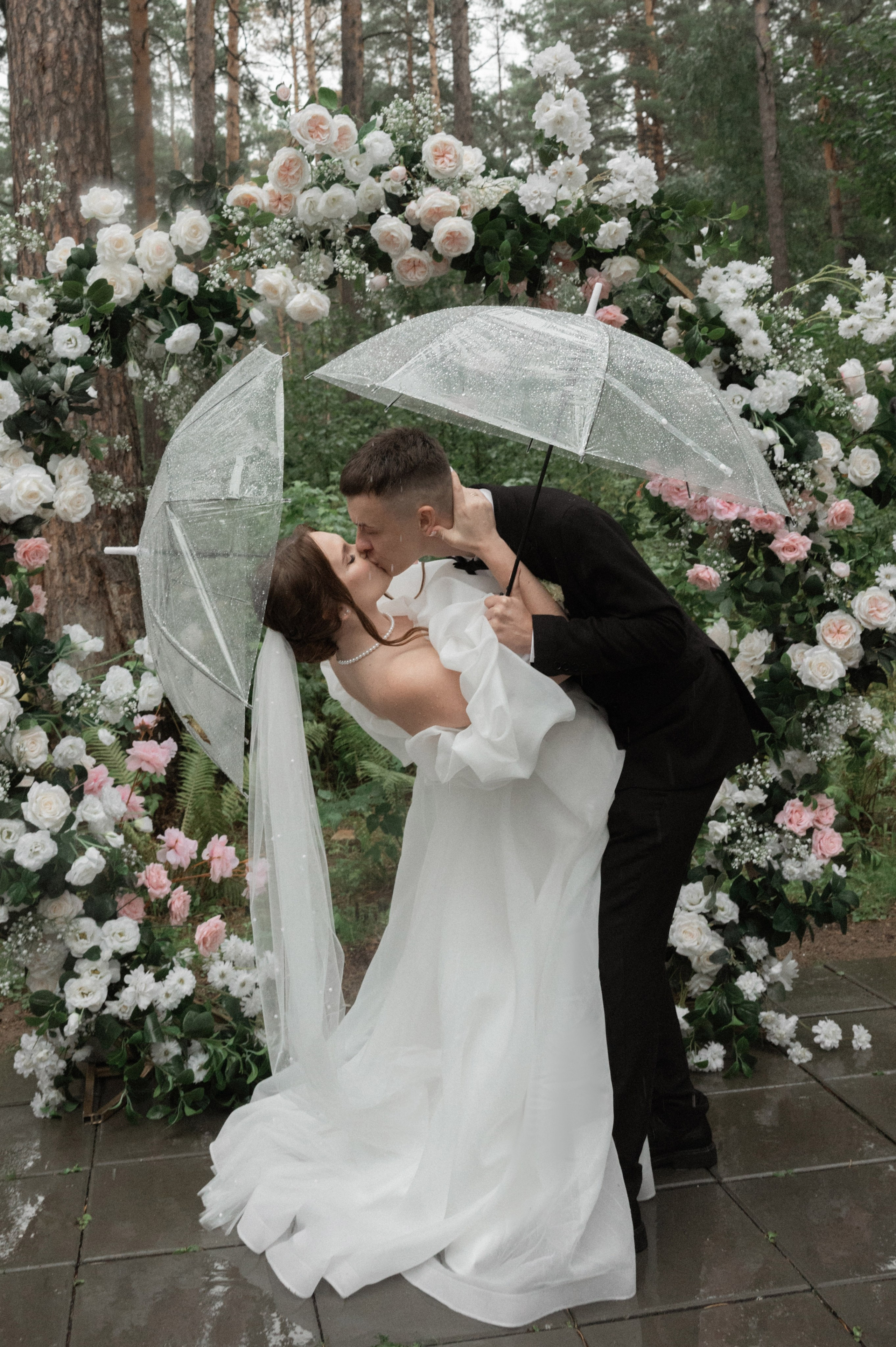 Михаил и Софья 08.08.25. Свадебный фотограф в Новосибирске. Александра Верхушина