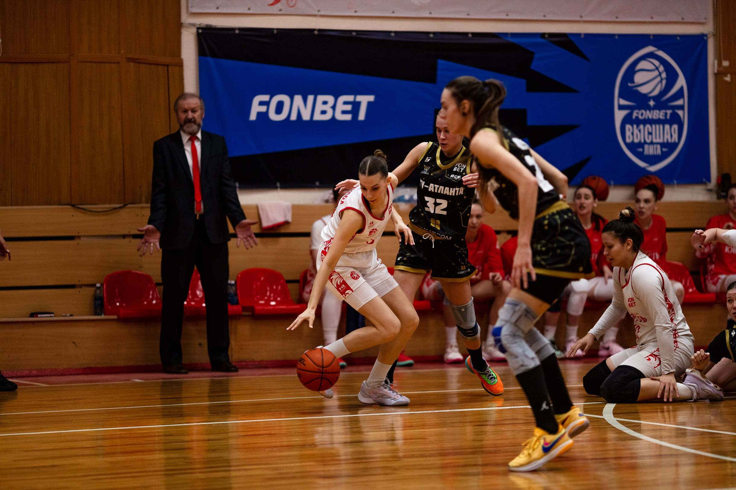 БК Юность — ЧГУ-Атланта / 3 игра. Фотография