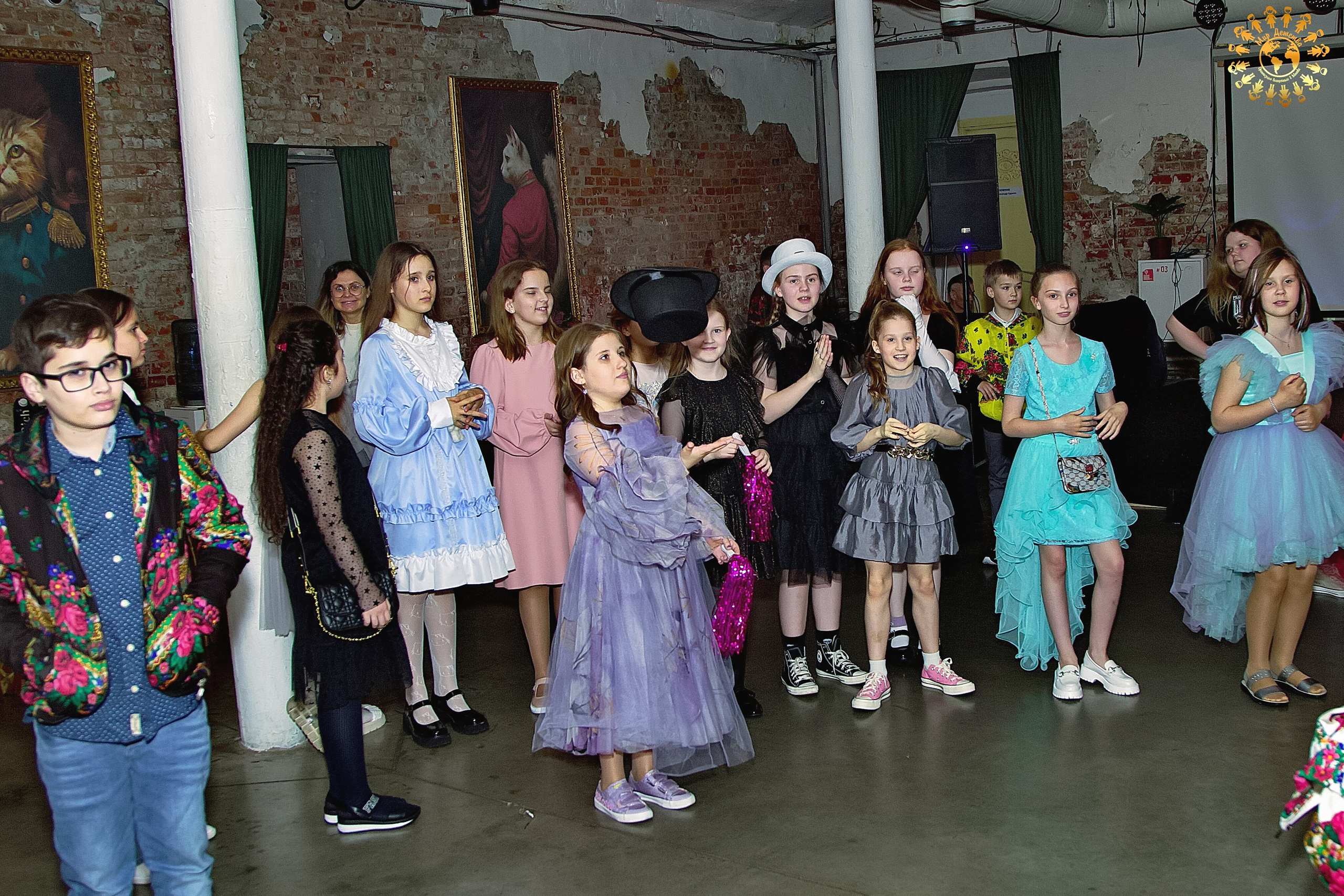 Выпускной 2023 (Школа 109, 4-й класс). Репортажная съемка в Москве и области. Анималистика