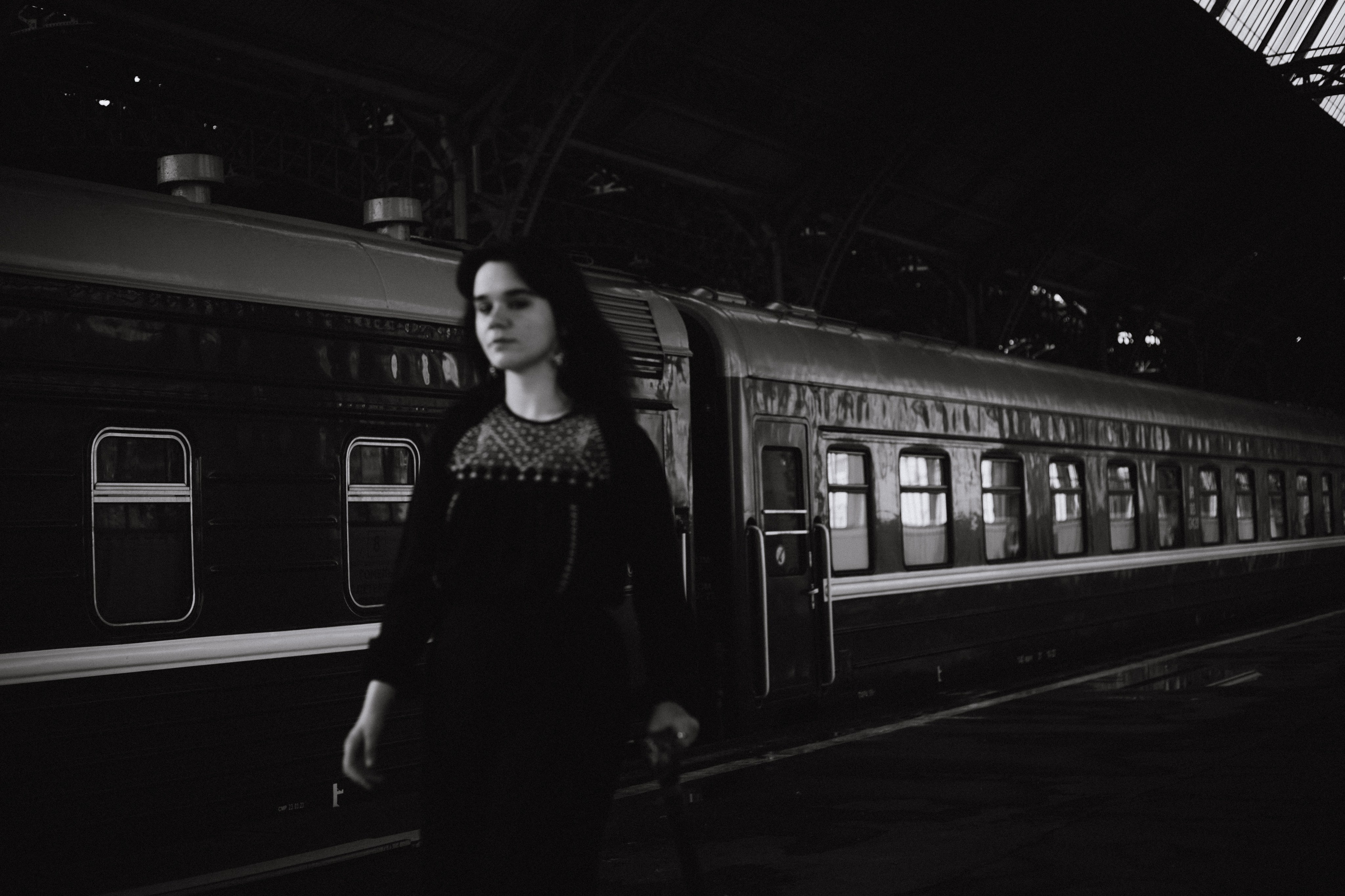 Anush. VOGUEzal. Портретный и концептуальный фотограф в Санкт-Петербурге Роман Башкиров