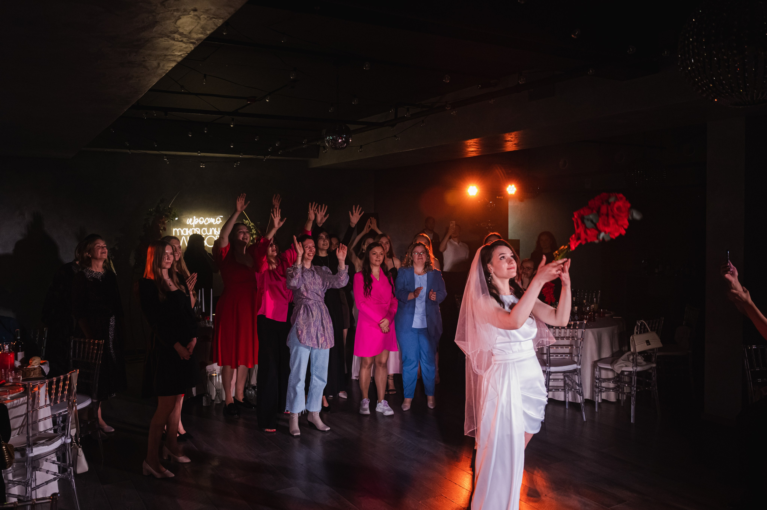 Свадебная фотосессия в Санкт-Петербурге. Портретный и репортажный фотограф в Санкт-Петербурге | Валерия Кайряк