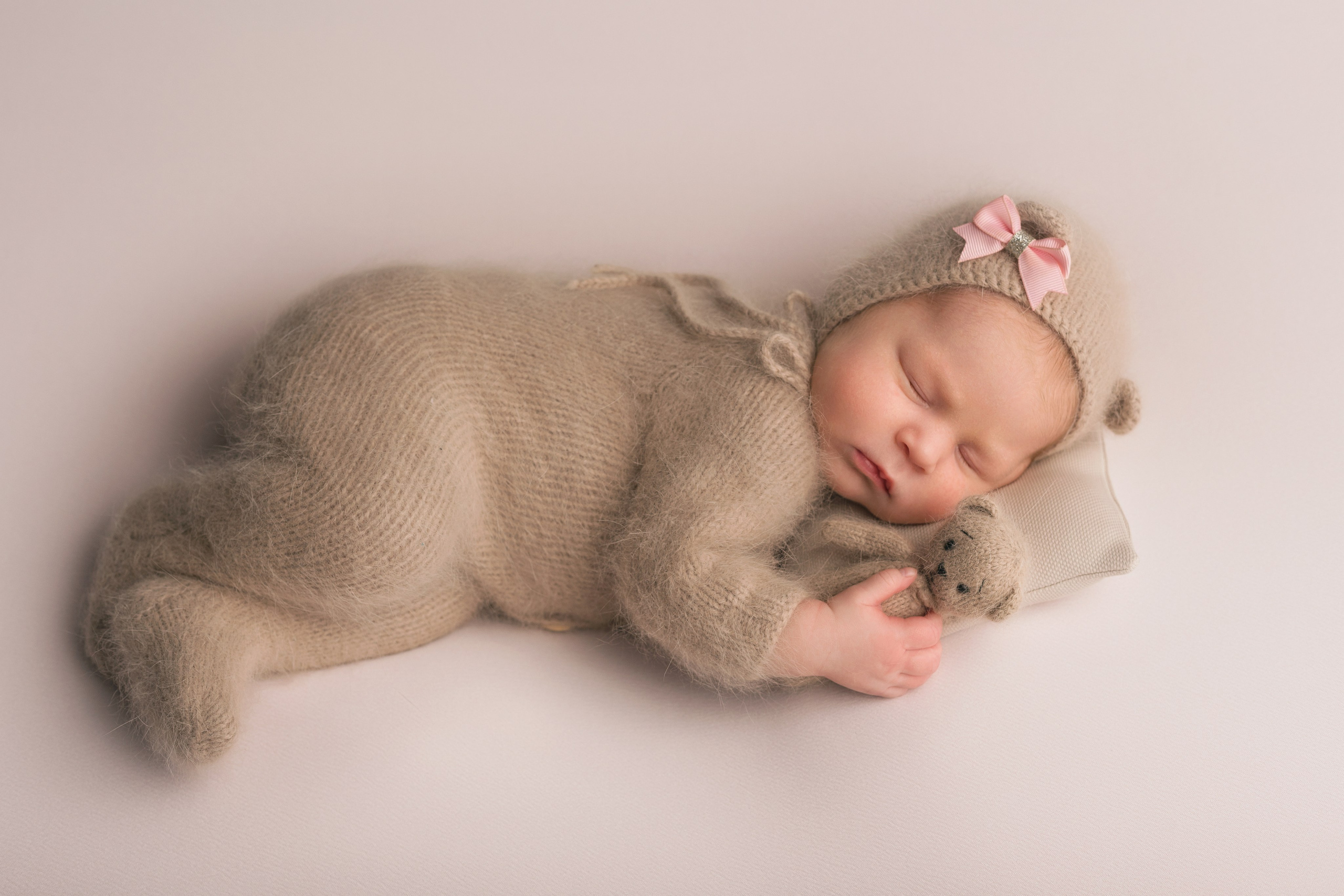 Девочки. Фотограф новорожденных в Омске Анастасия Моисеева