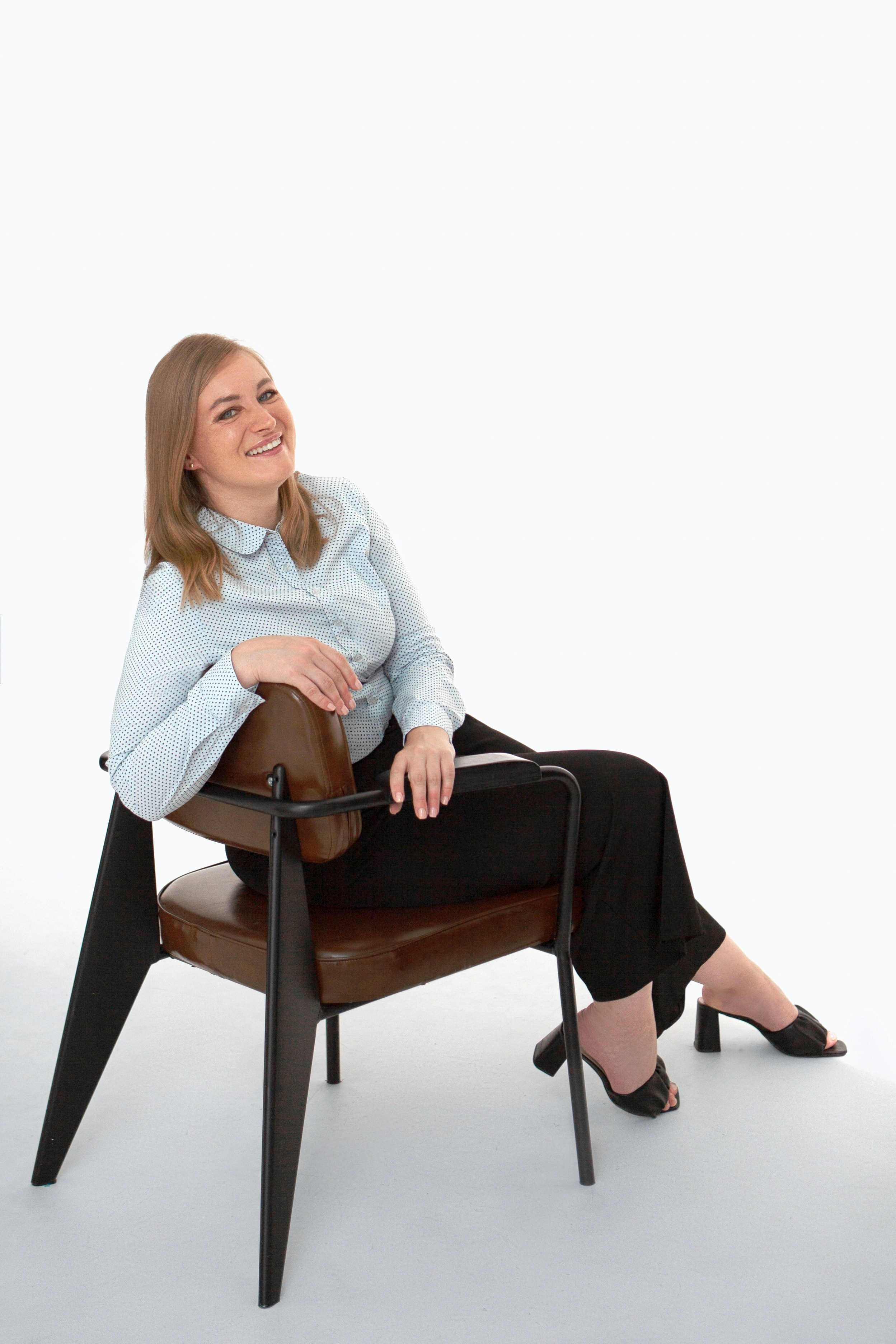 Деловая фотосессия начальника компании по недвижимости — Анастасия. Фотограф Ставрополь Пятигорск Елизавета Дарина