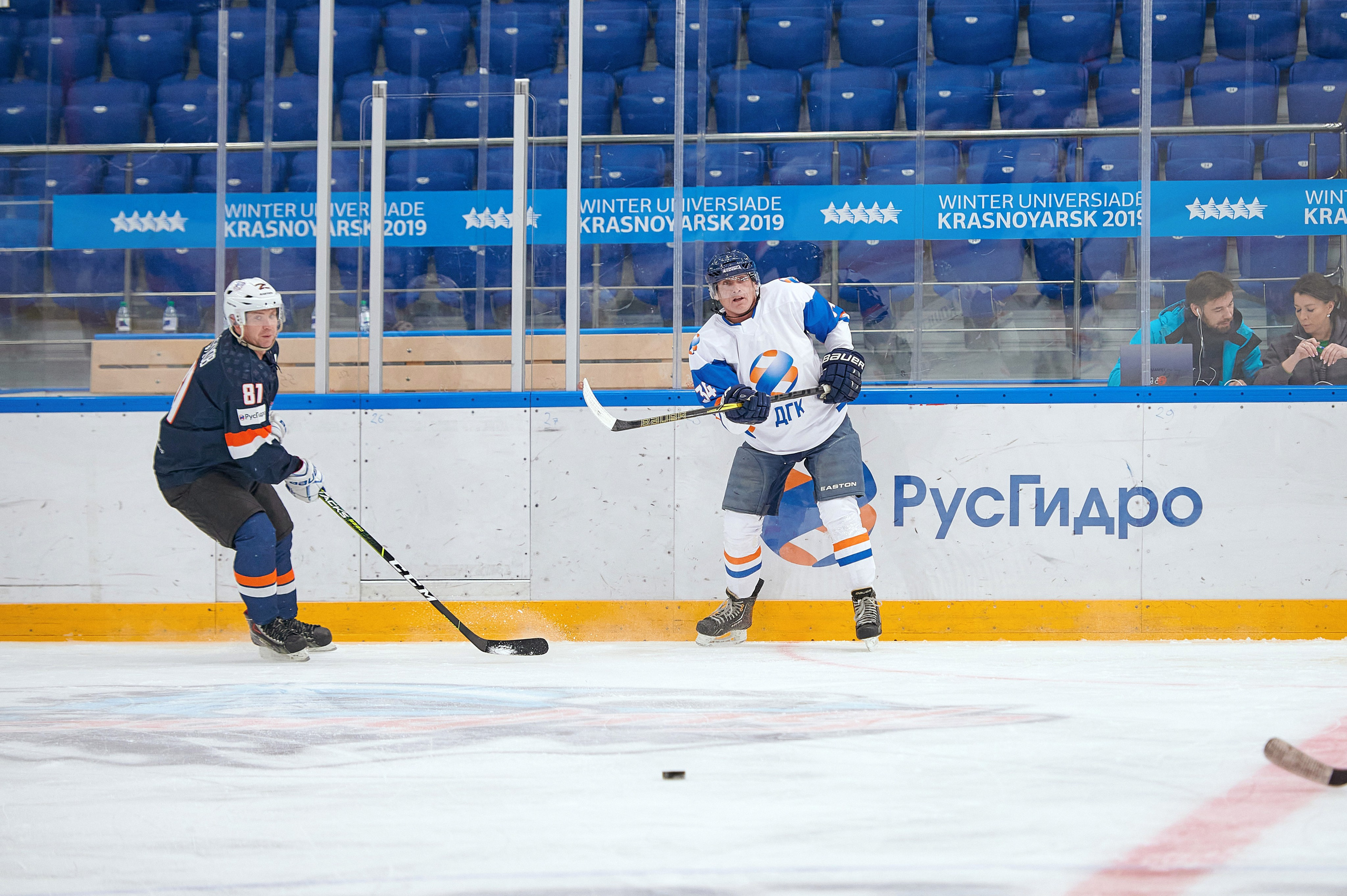 Портфолио репортажной фотосъёмки: Кристалл арена — Хоккей — РусГидро. Фотограф Яковлев Роман — Красноярск