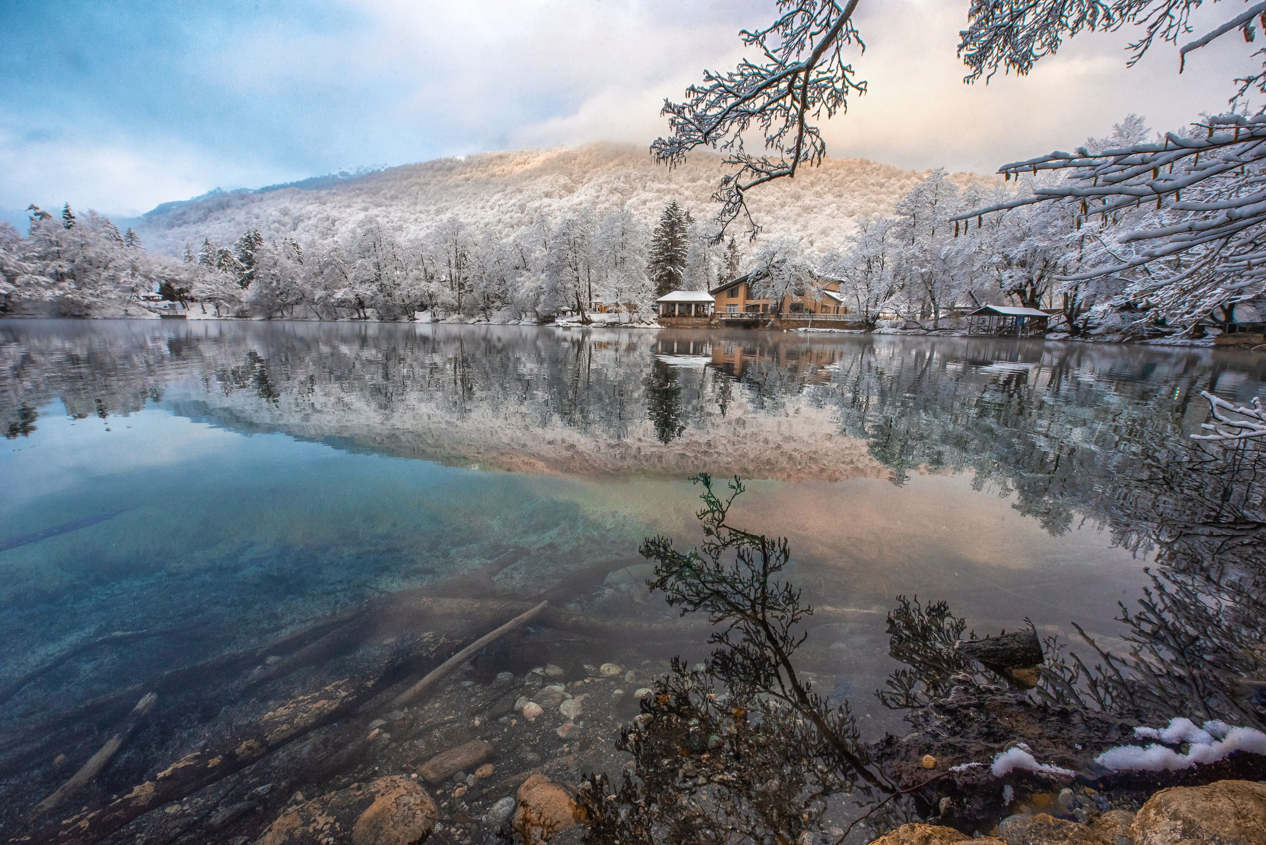 Нижнее Голубое озеро КБР