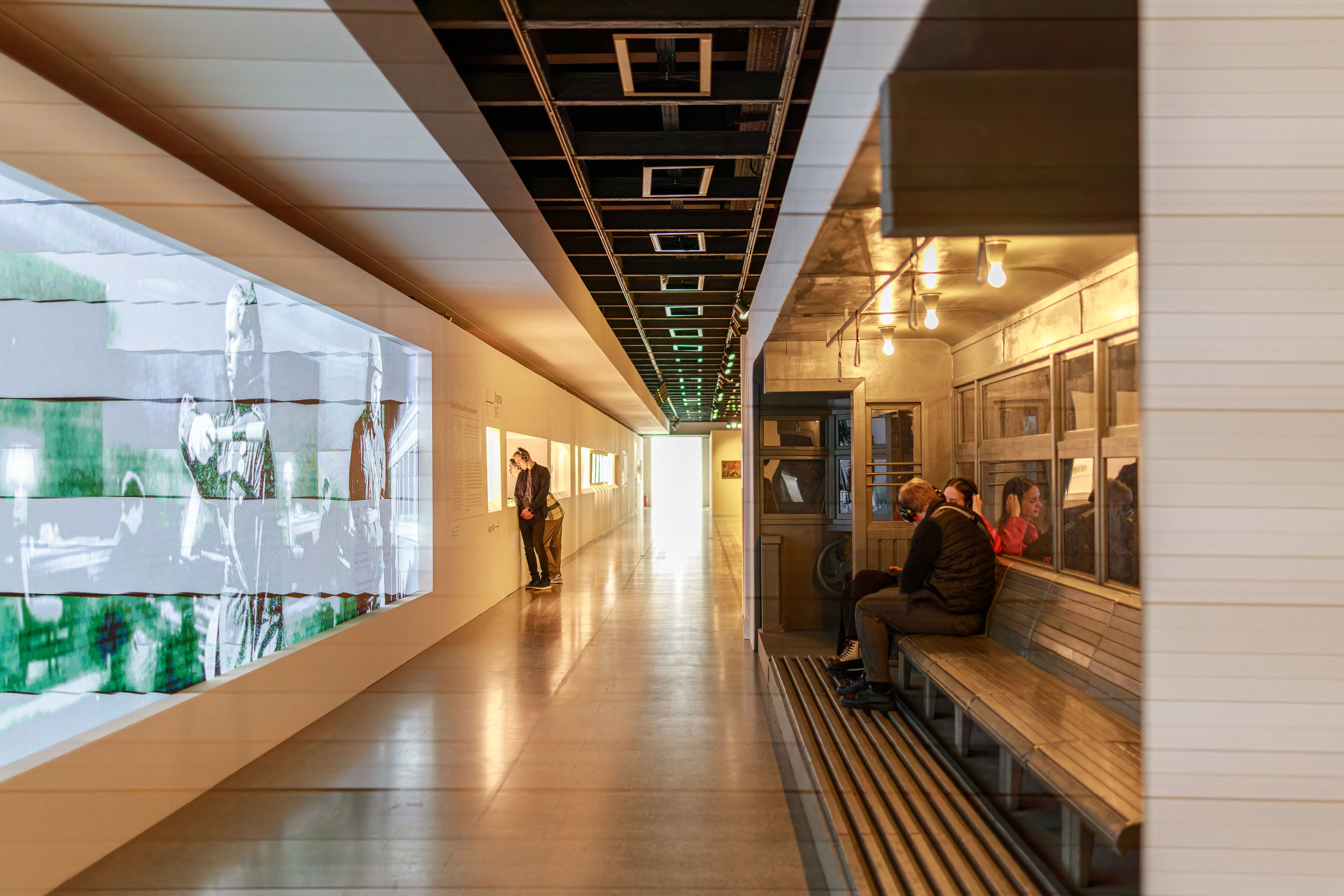 Выставочный проект «Город-Герой Ленинград». Фотограф Балаев Михаил