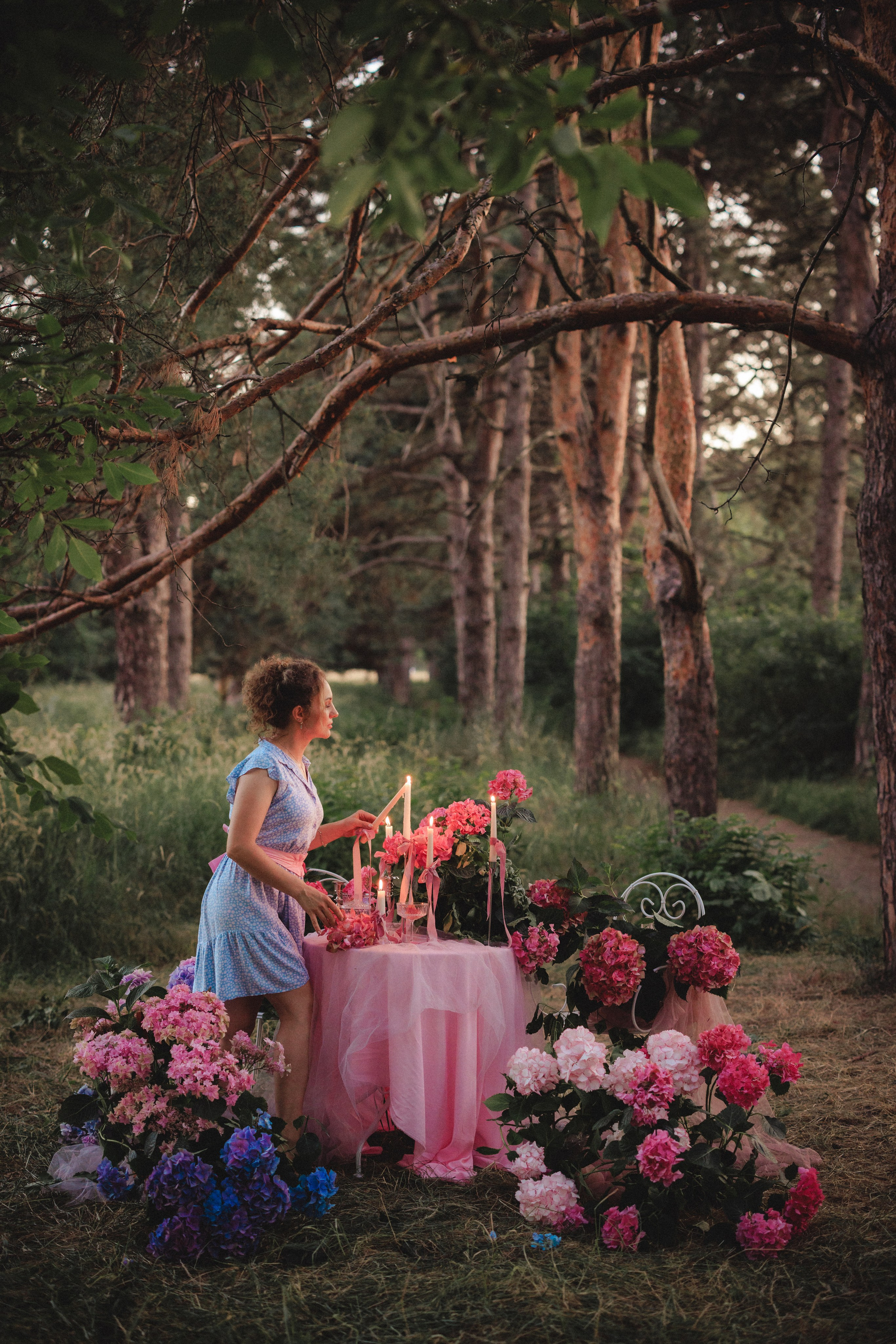 Цветочная фотосессия в лесу. Семейный и детский фотограф в Краснодаре Анна Трашкова