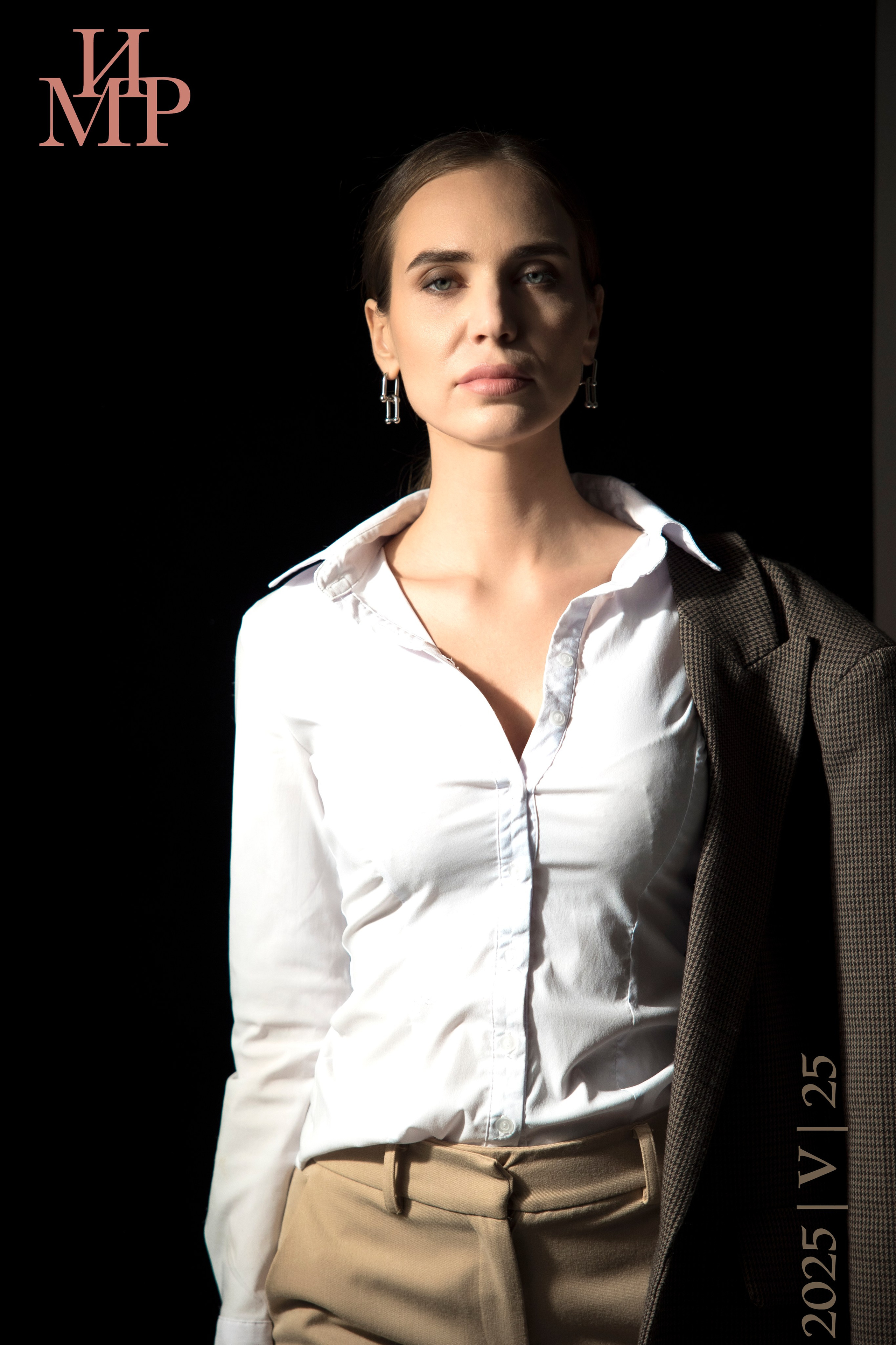 Обложки журнала МИР