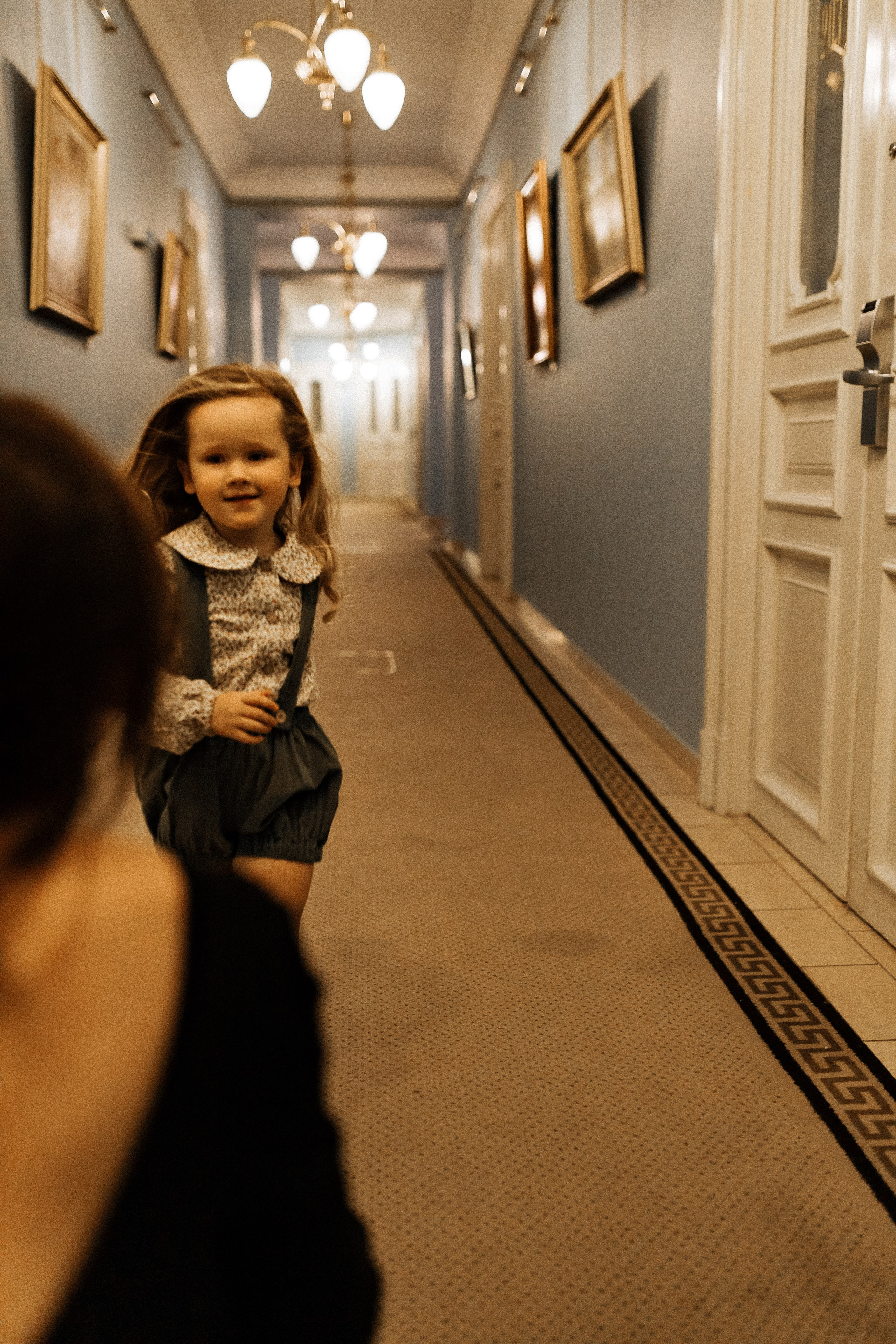 Нина и Галечка, отель Националь. Профессиональный фотограф, Москва |Видное Елена Елизарова
