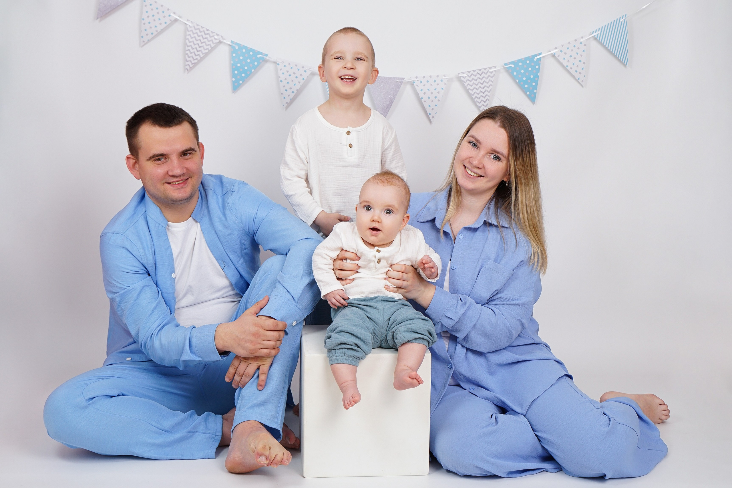 Максиму полгодика. Детская фотостудия