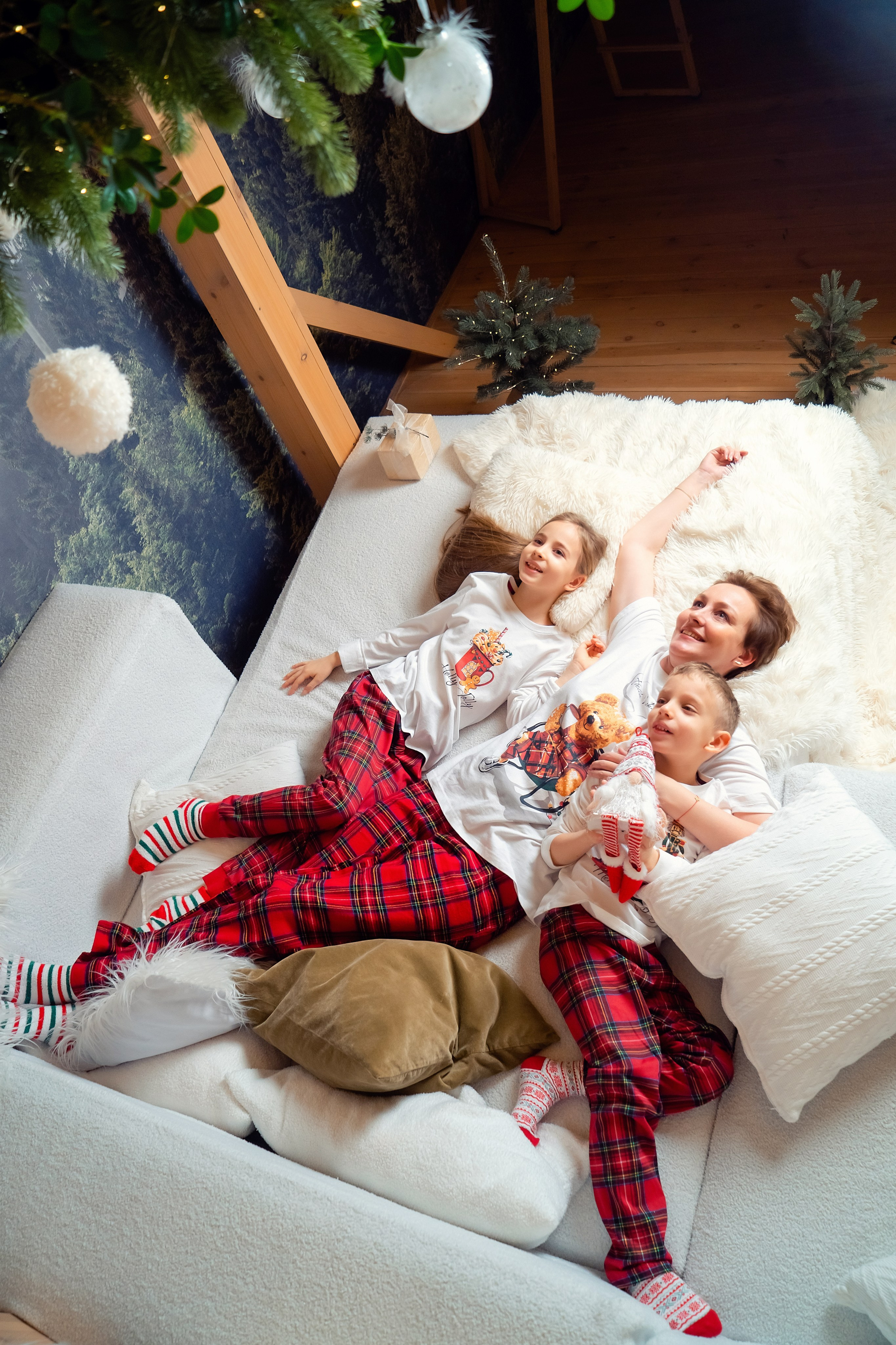 Саша, Яша и Ева. Семейный и женский фотограф. Видеомейкер в Новосибирске