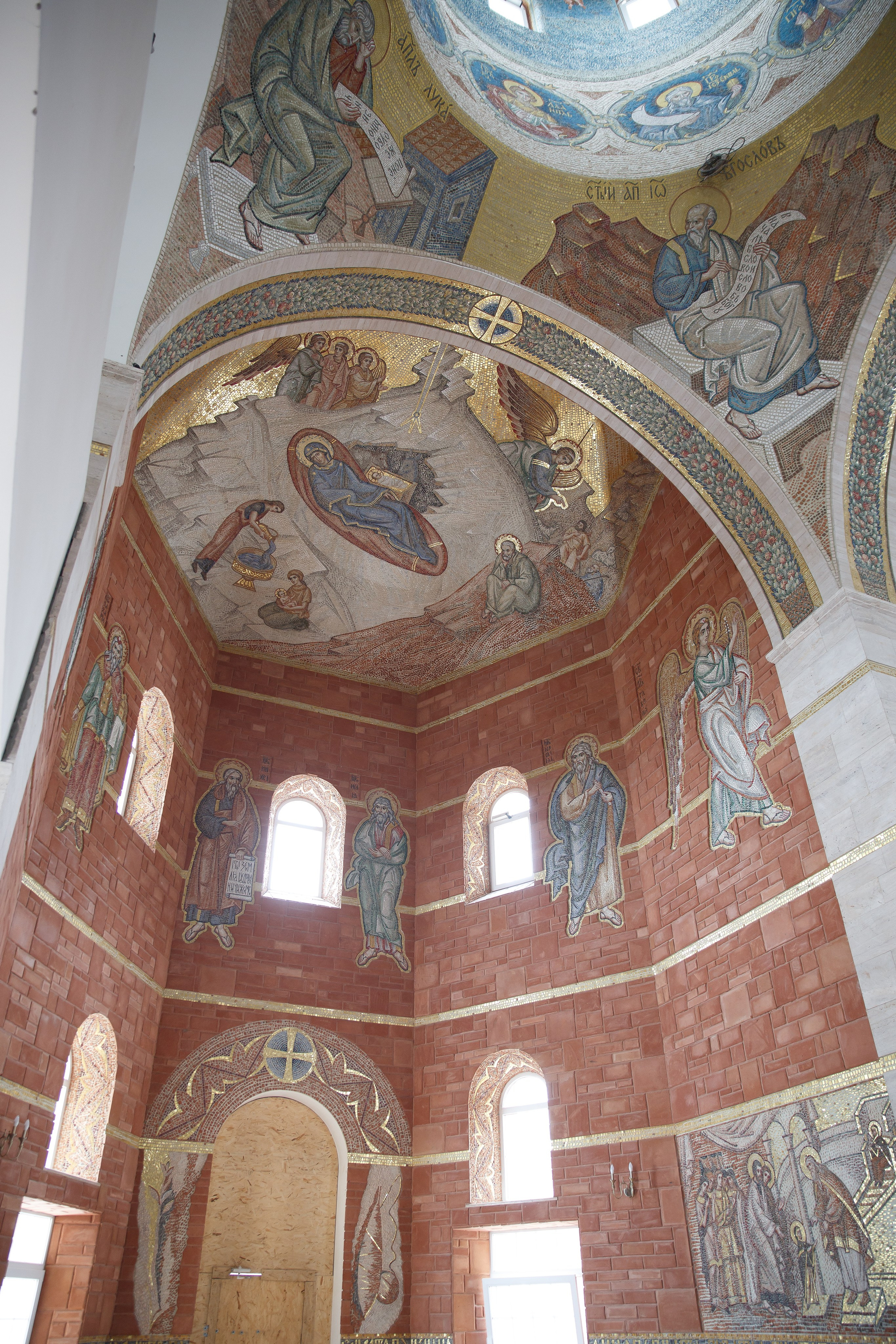 Успенский собор в монастыре Бештау. НИИКОРОВИН- мастерская мозаики и монументального искусства